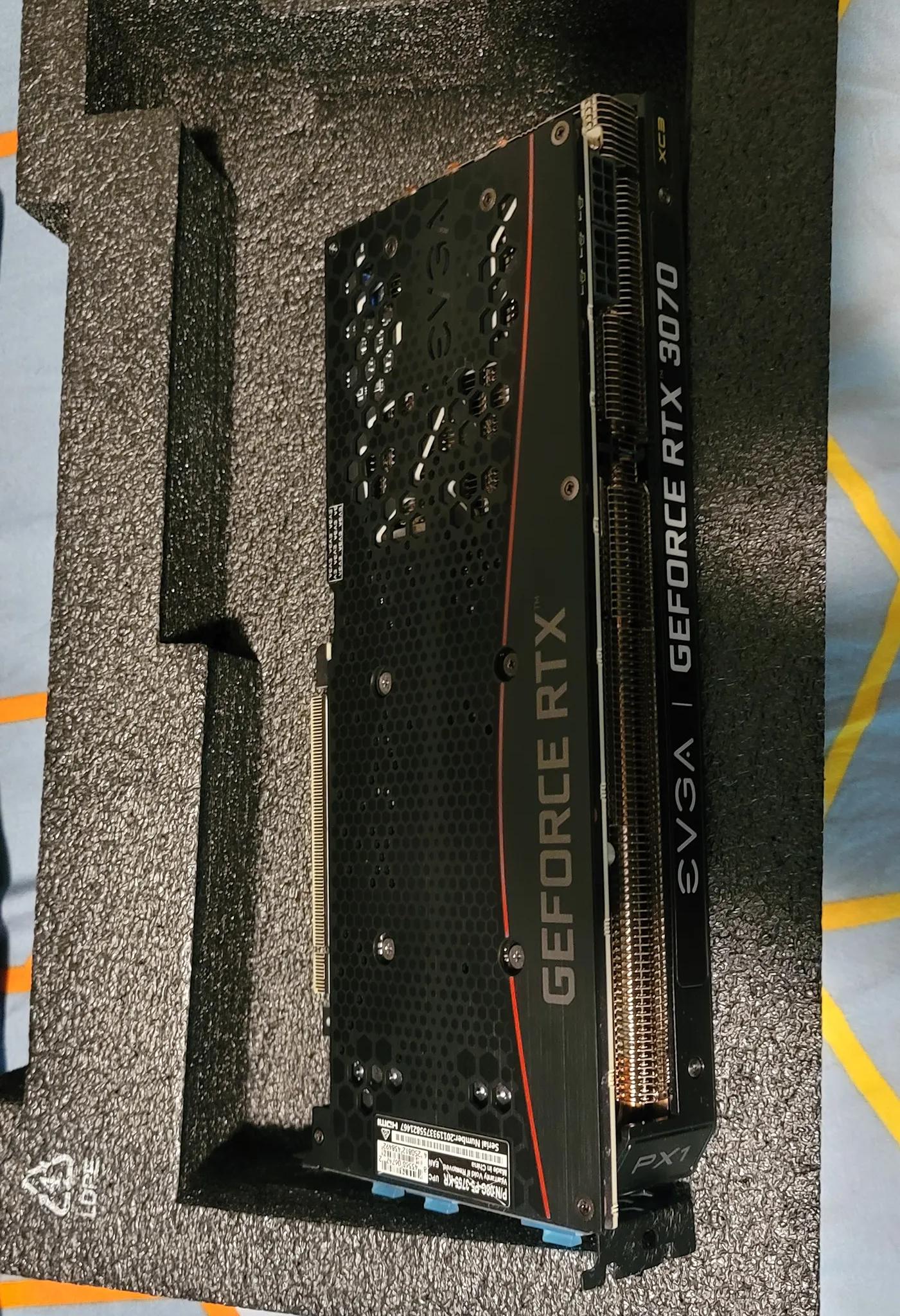 NVIDIA GeForce RTX 3070 - 8GB GDDR6 - EVGA XC3 BLACK