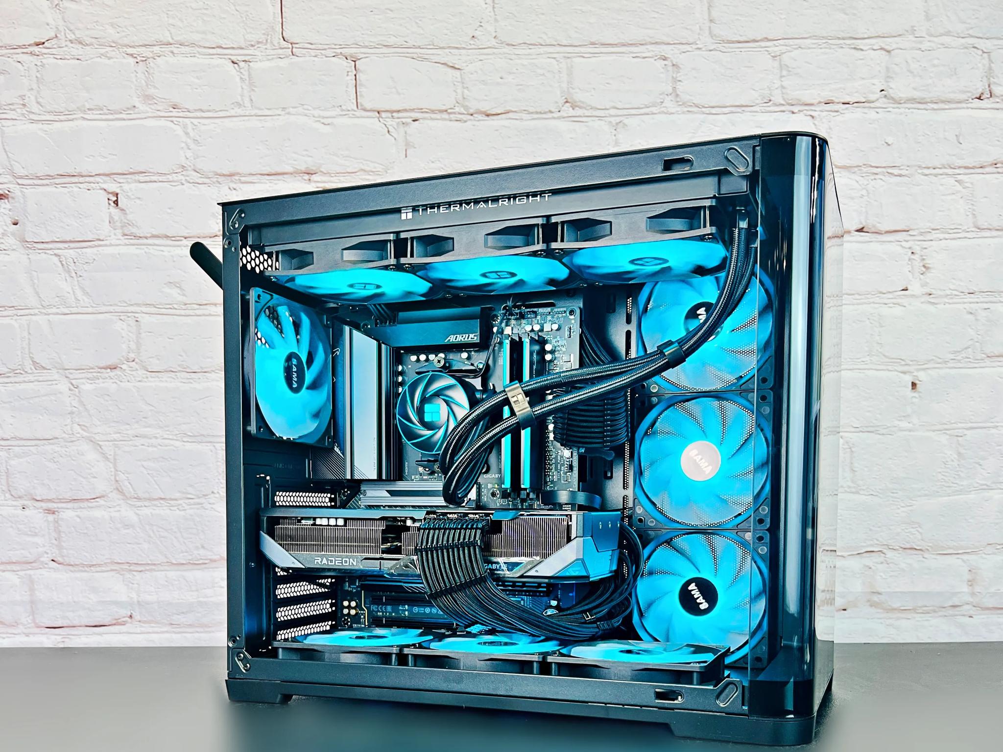 RX 9070 XT Ryzen 7800X3D 32GB DDR5 2TB M.2 Win 11 Pro Gaming PC