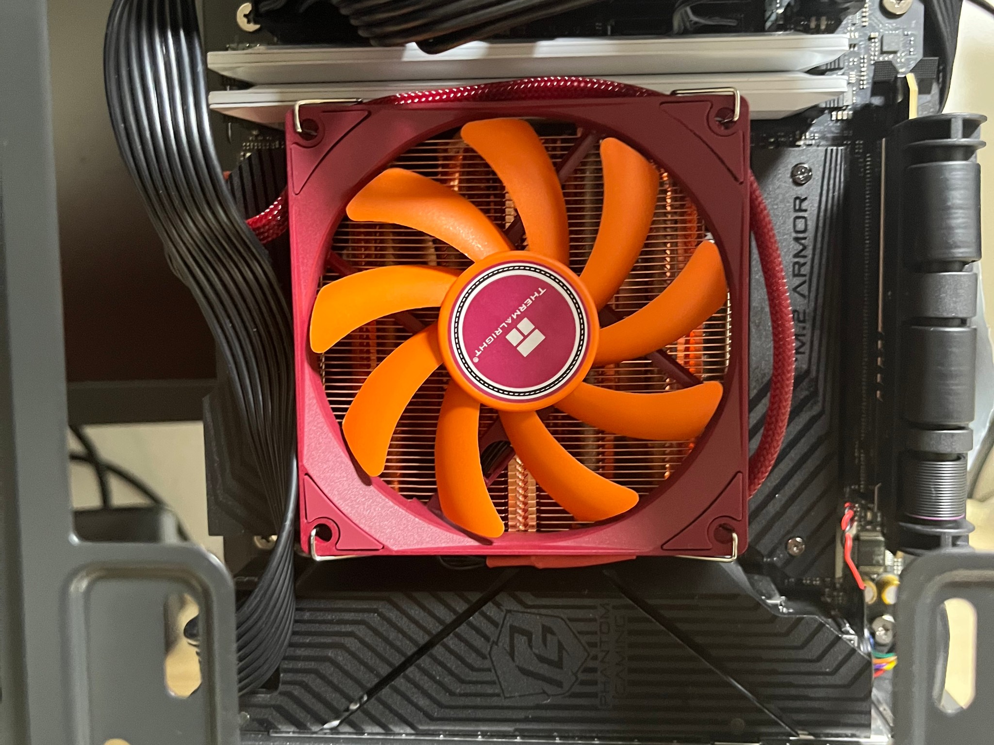 Custom Gaming PC RTX 5060, i5 12400F, 32GB DDR5, 1TB m.2 ssd, Fractal Mood, Asrock B760i Mini ITX
