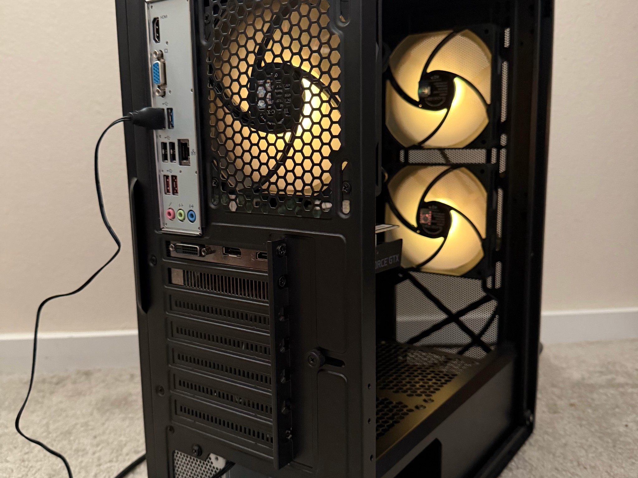 Budget Gaming PC! / GTX 1650 and Ryzen 3 3200G
