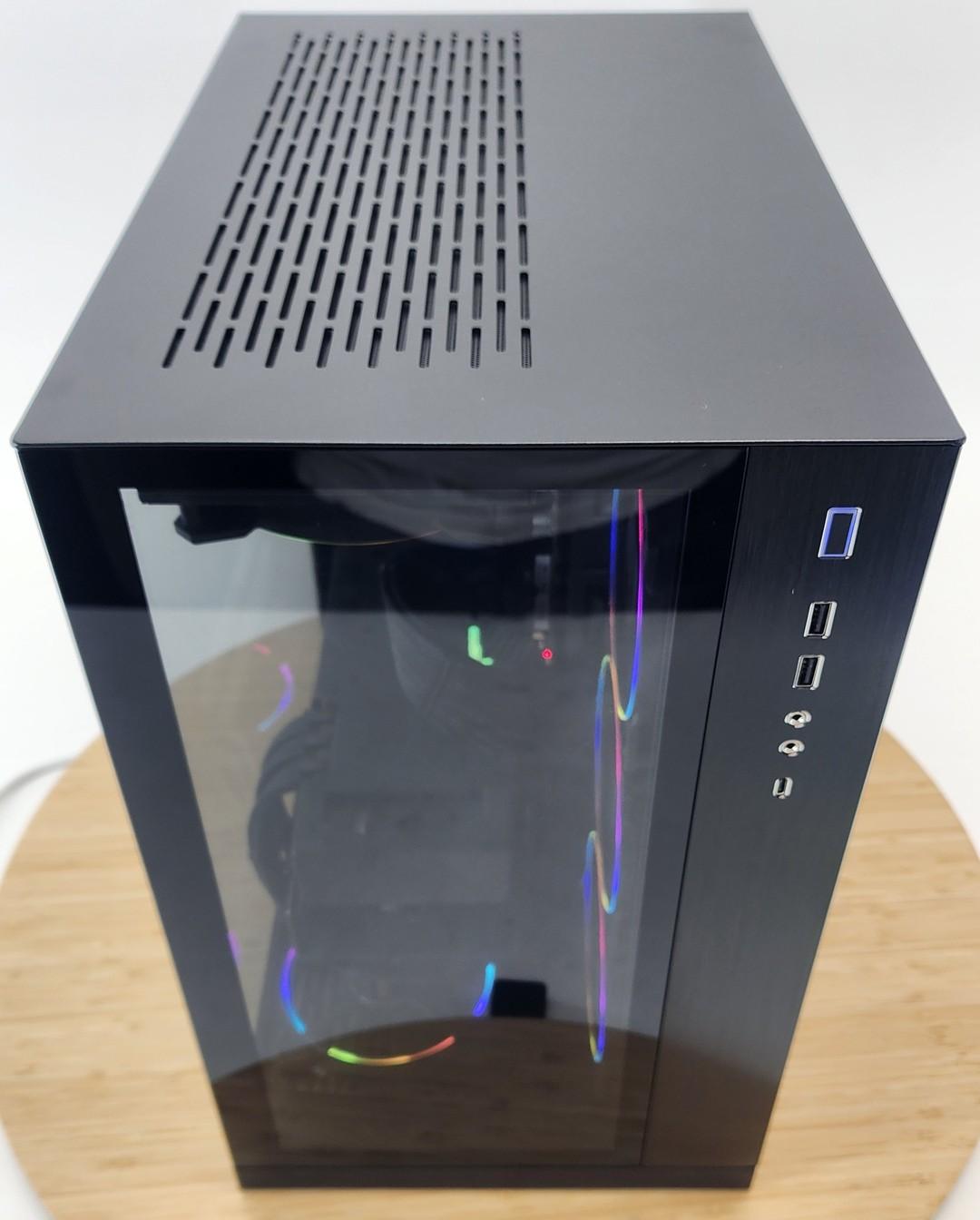 Gaming PC Ryzen 7 9800X3D 32GB RAM 2TB SSD RX 7900 XTX 24GB Win 11 Computer