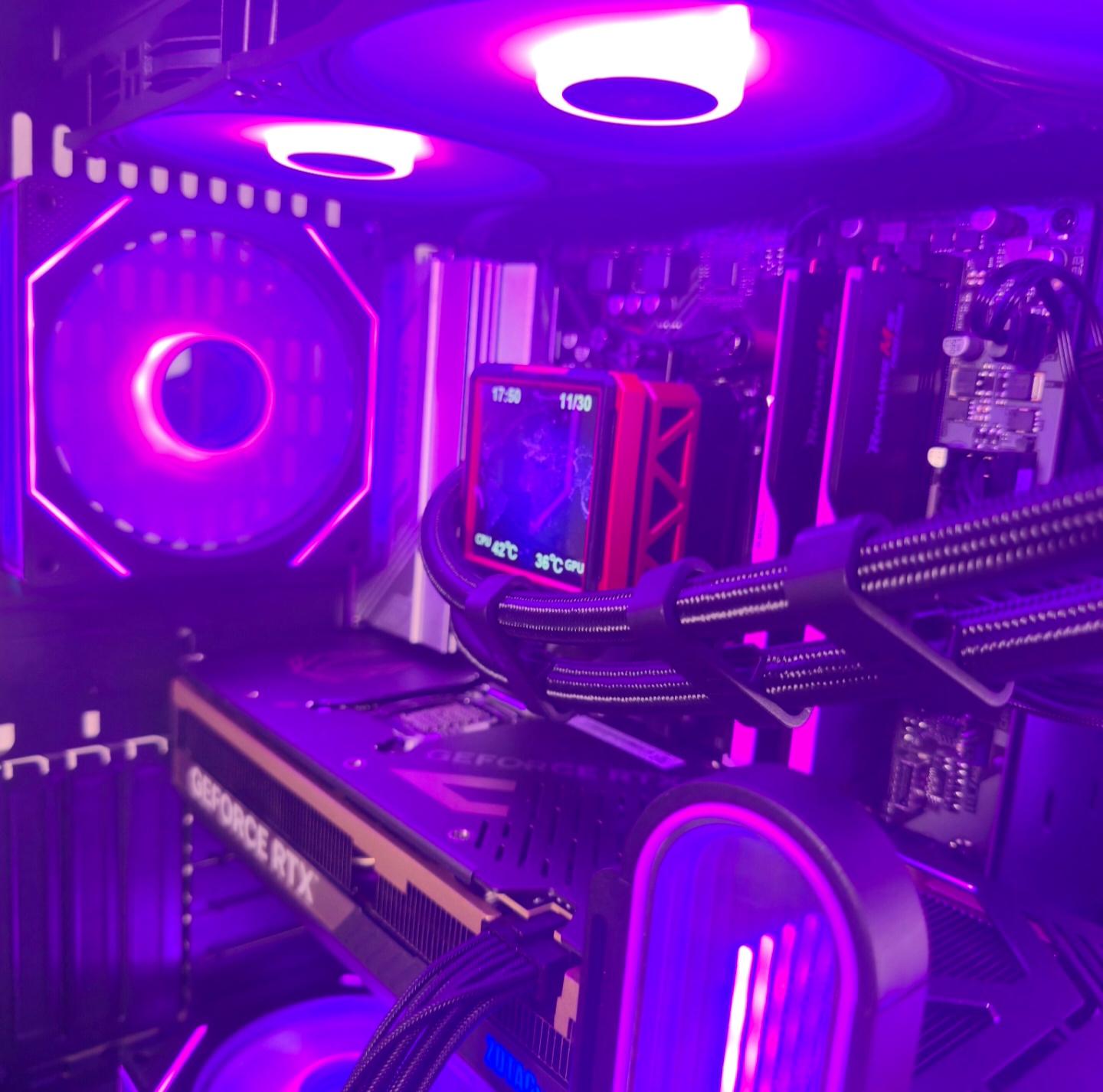 🟪Luminance V2🟪 Ryzen 7 7700 | 32gb ddr5 | RTX 5080 Gaming PC