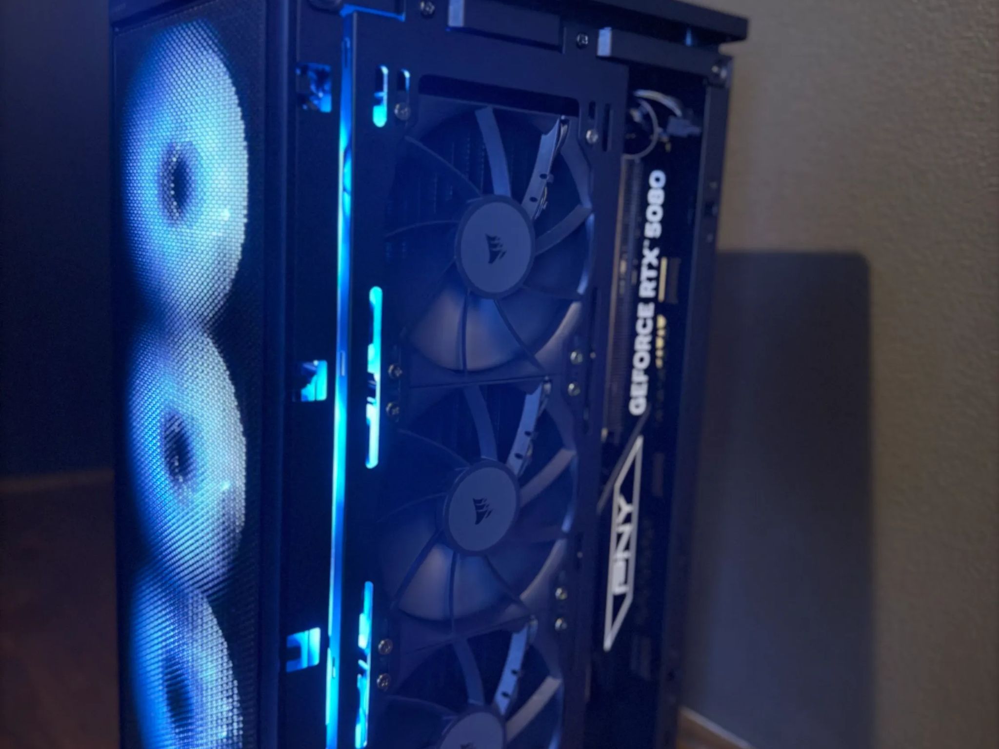 SFF Gaming PC |RTX 5080 | Ryzen 7 9800X3D | 96GB DDR5 RAM | 2TB SSD