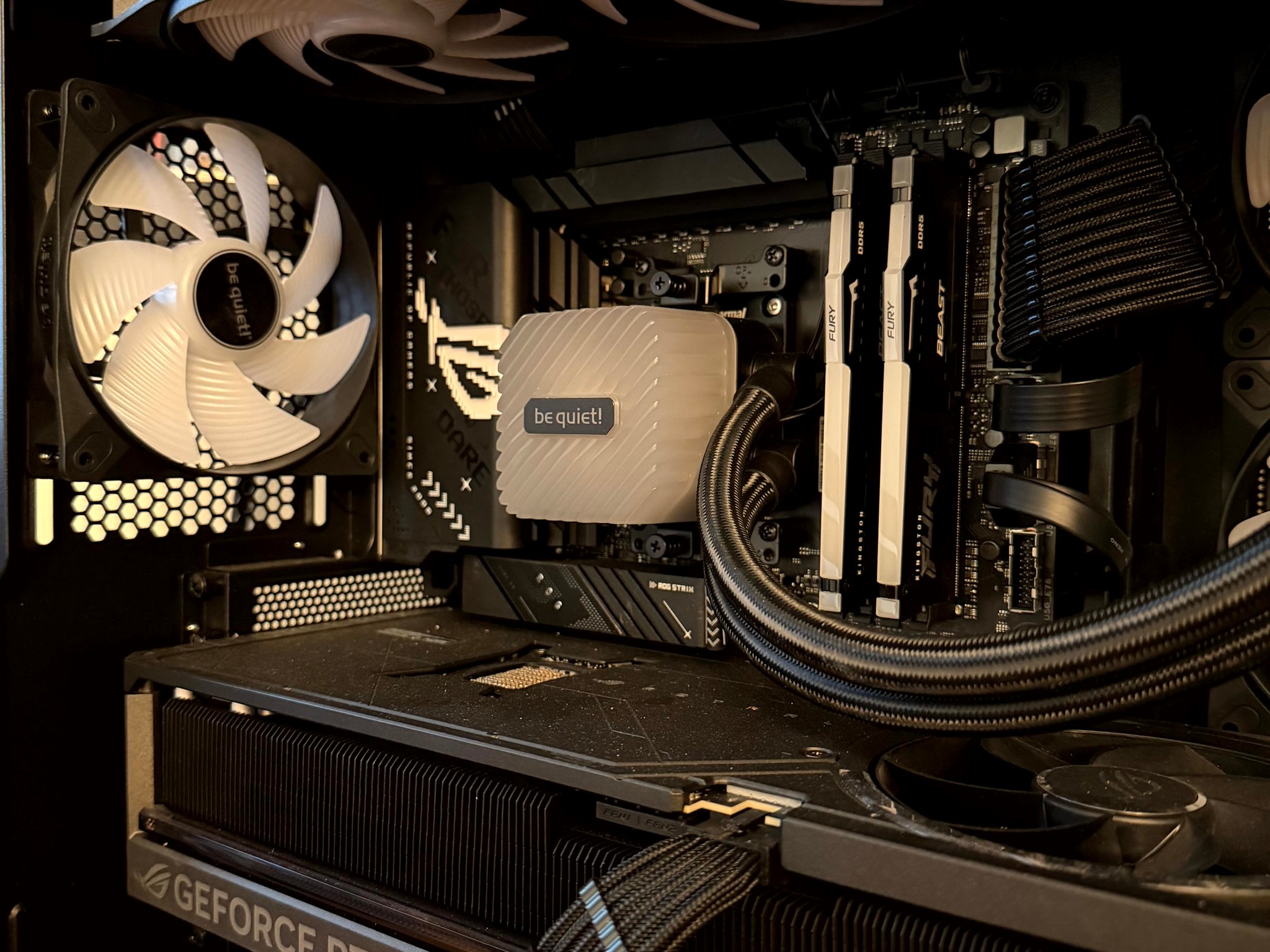 Asus ASTRAL RTX 5080 | Ryzen 7 9850x3d | 2 TB Gen 5 NVME | 64GB @6400 MT/sec | 1200W Platinum PSU