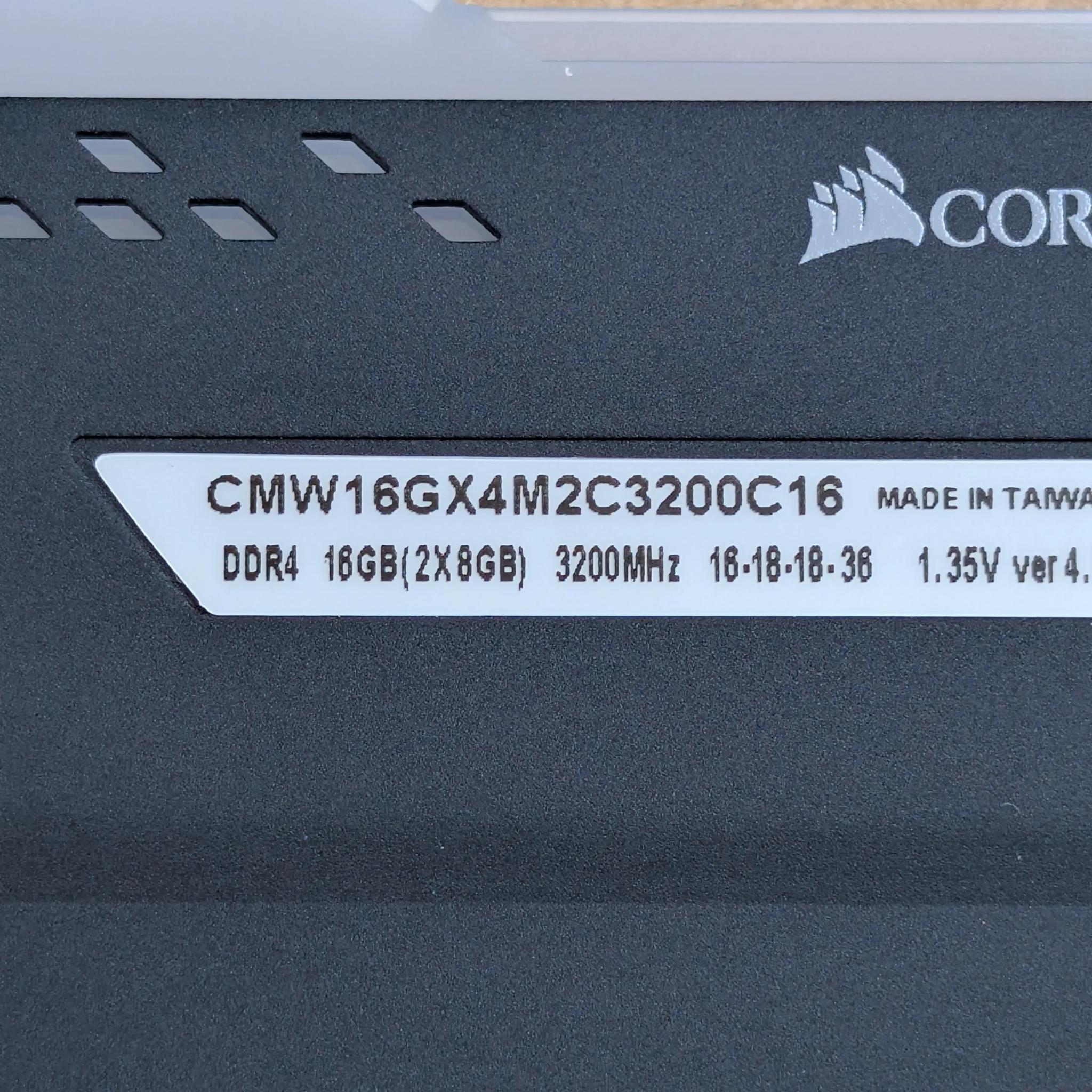 2X8GB Corsair Vengeance RGB PRO 3200MHz RAM