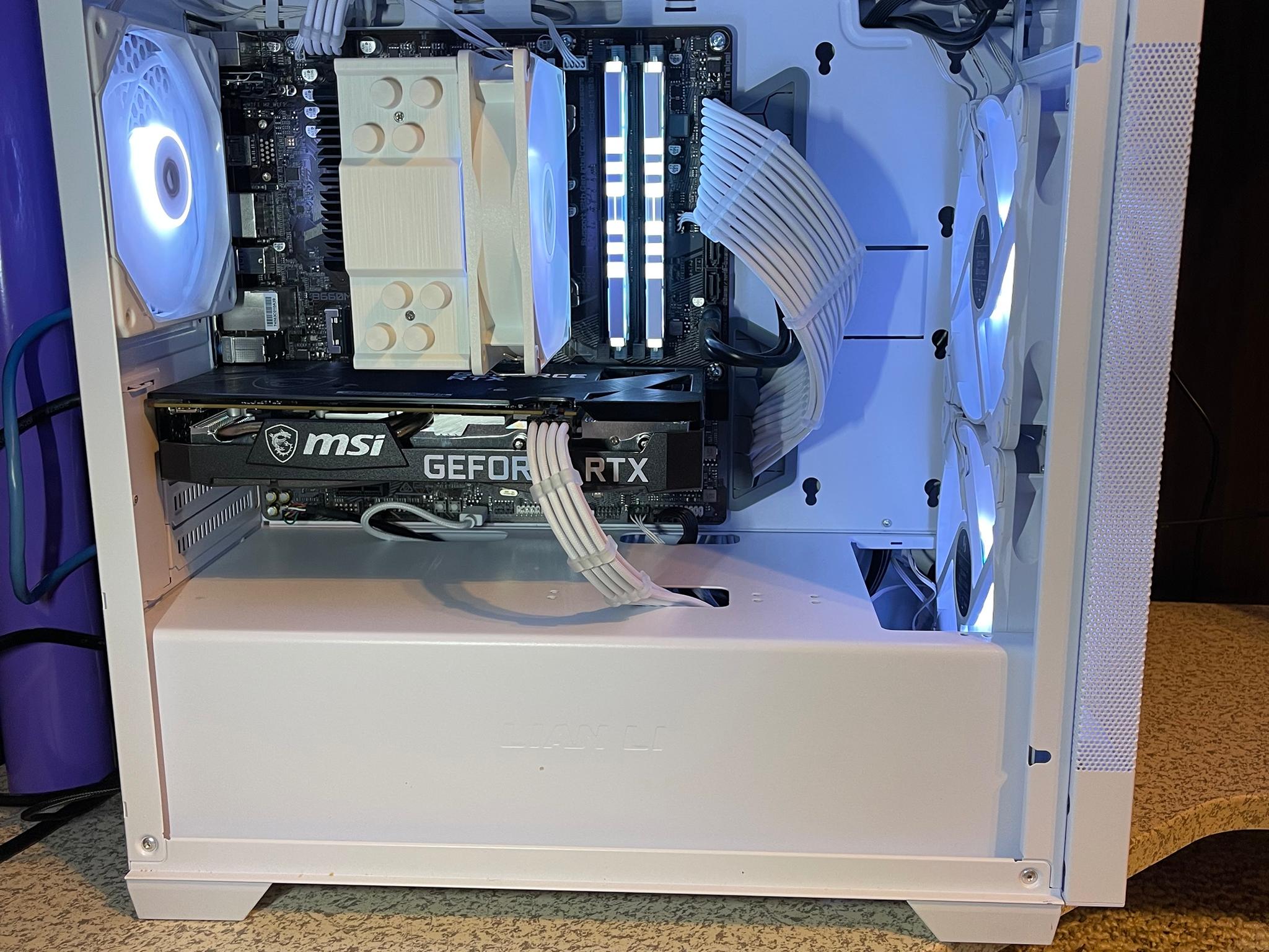 | Ice Saber | RTX 3060ti / i3 12100f | New Build |
