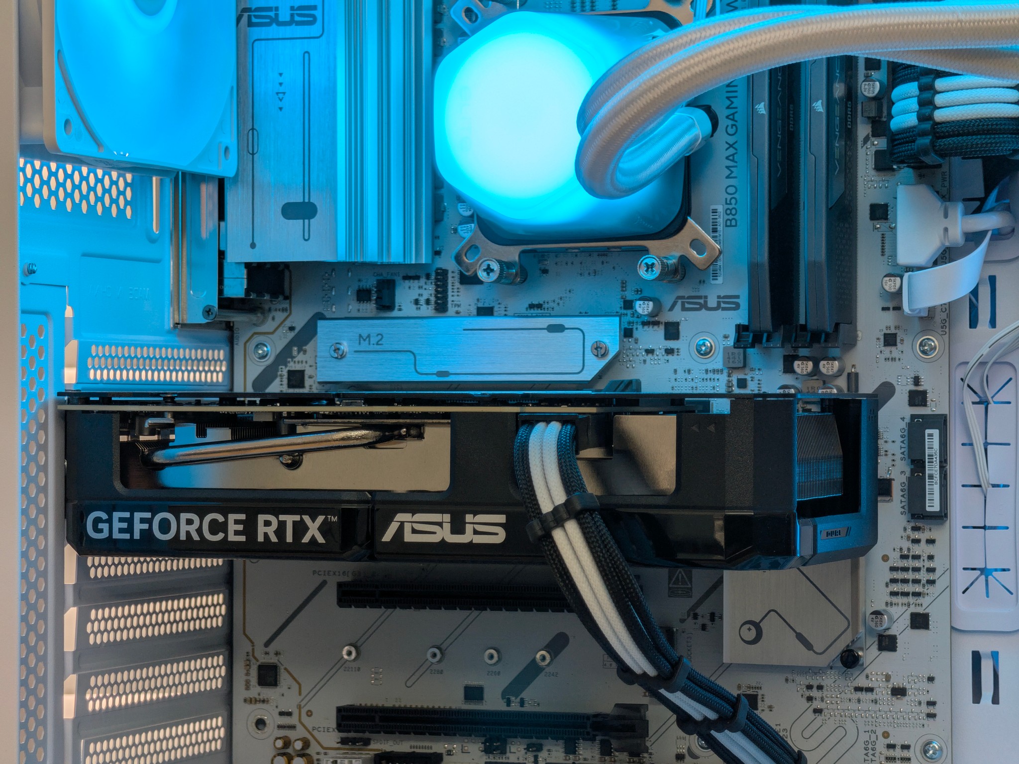 🩵🤍Ryzen 5 9600x | RTX 5060 TI | 32GB DDR5 | Gaming PC🤍🩵