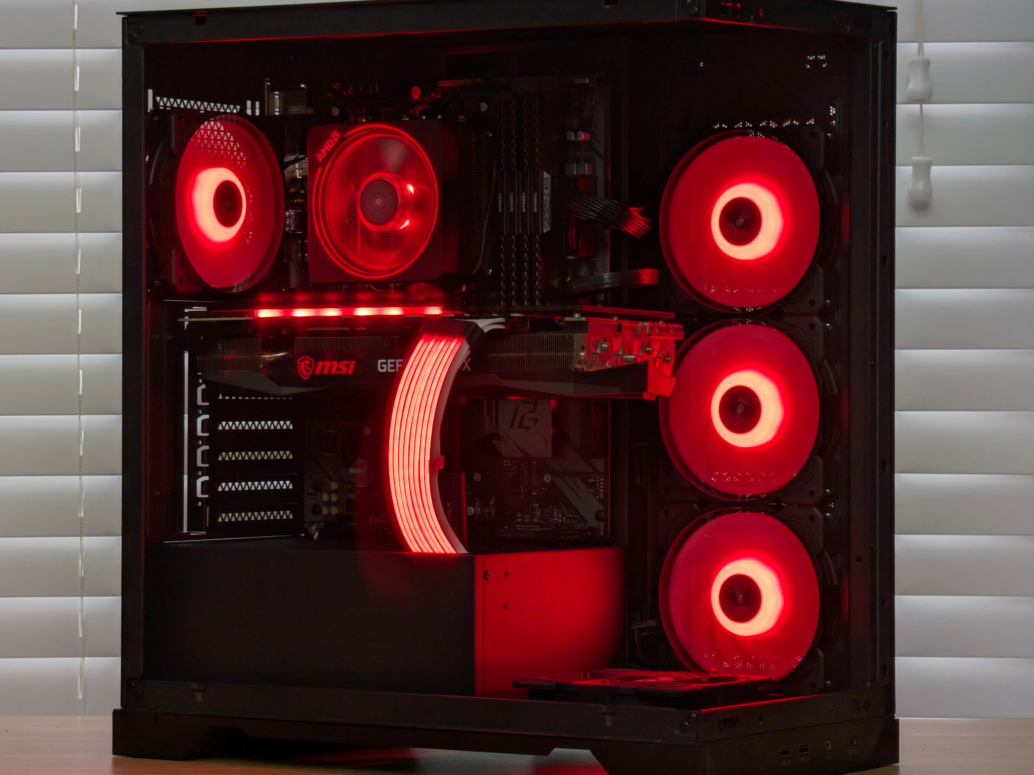❤️🖤Ryzen 7 3700x | RTX 3070 | 32GB DDR4 | 1TB SSD | Gaming PC🖤❤️
