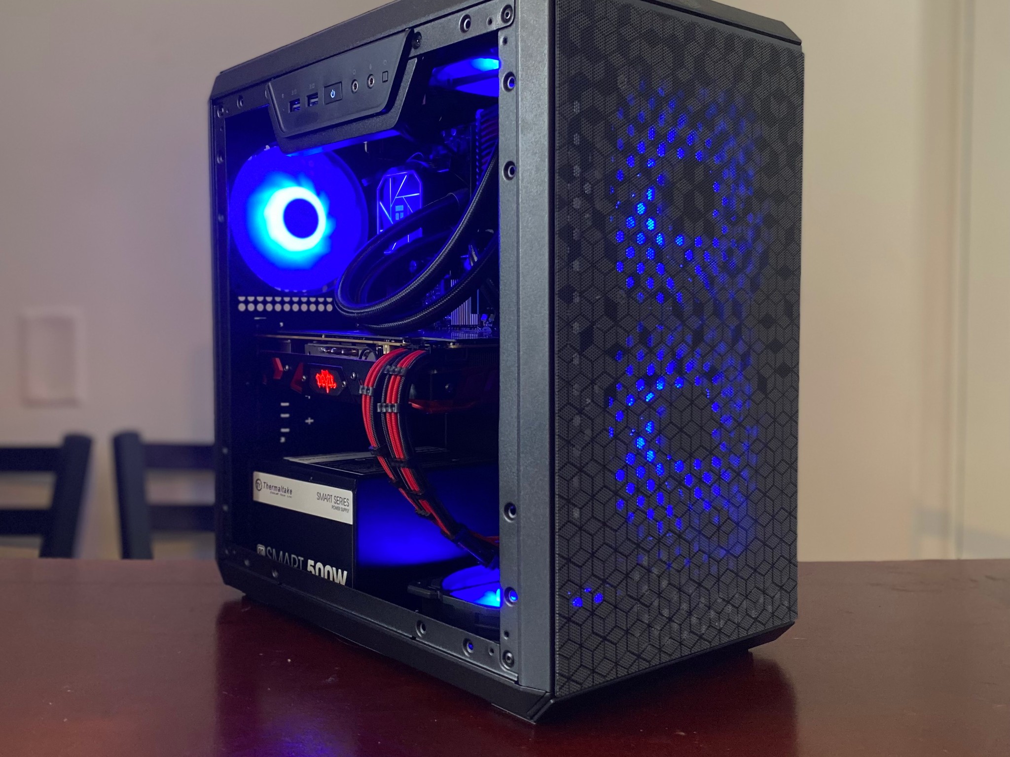 i5 8600 | RX 580 | 16gb | Liquid Cooled RGB gaming PC