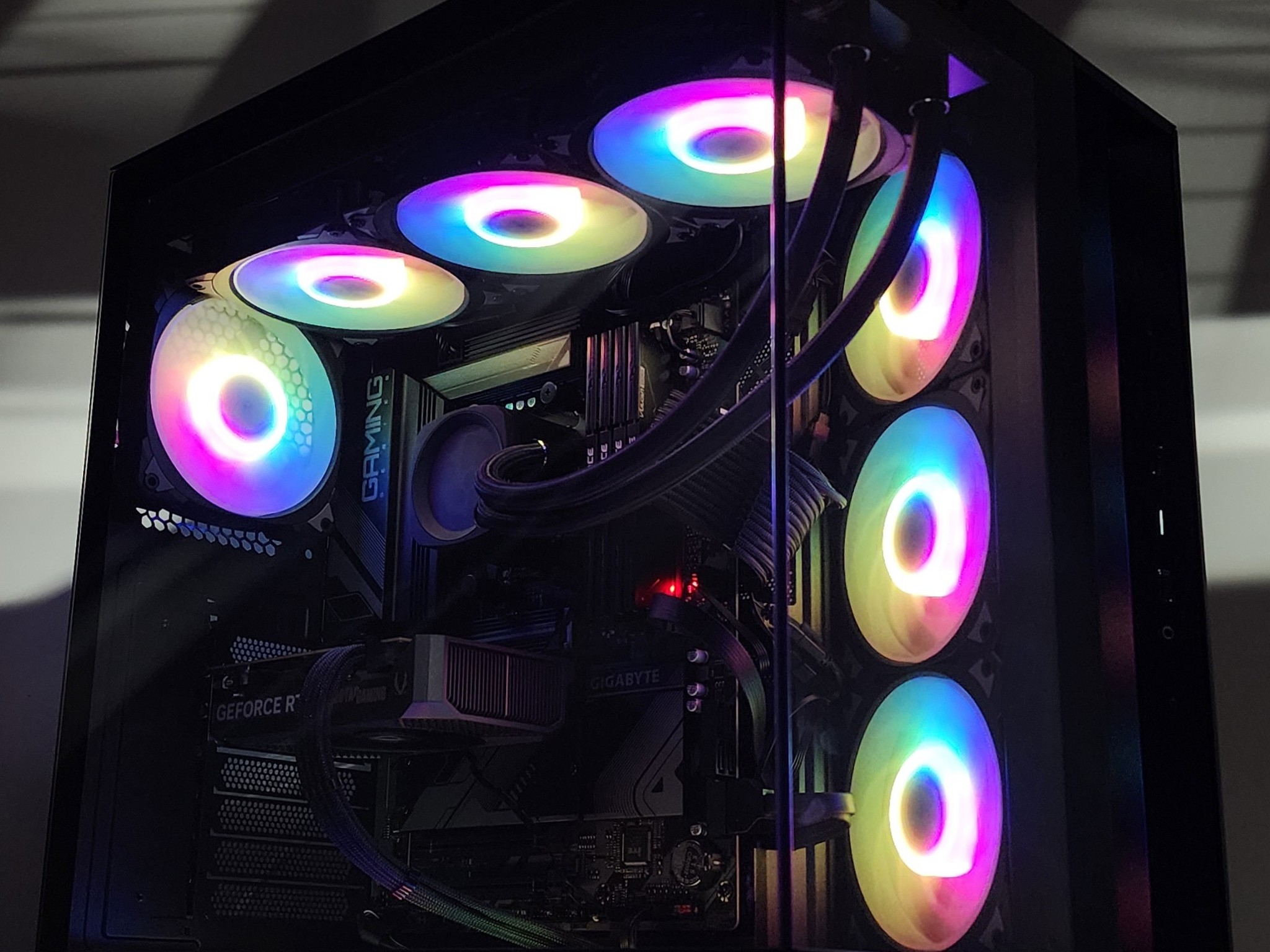 Gaming PC Ryzen 5 9600X 32GB RAM 1TB SSD RTX 5060  8GB Windows 11 Computer