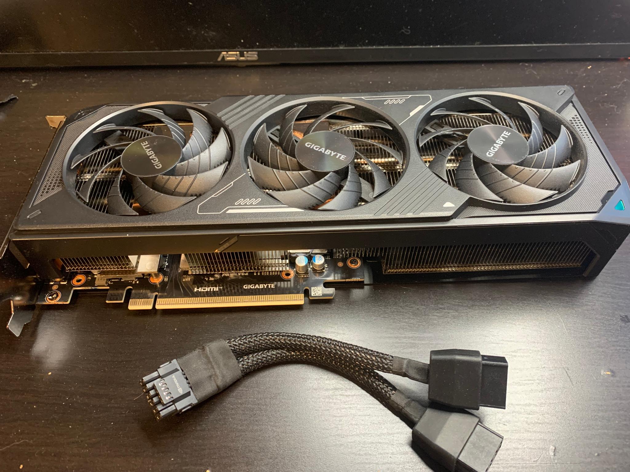 GIGABYTE GeForce RTX 5070 SFF WINDFORCE 12G Graphics Card GPU