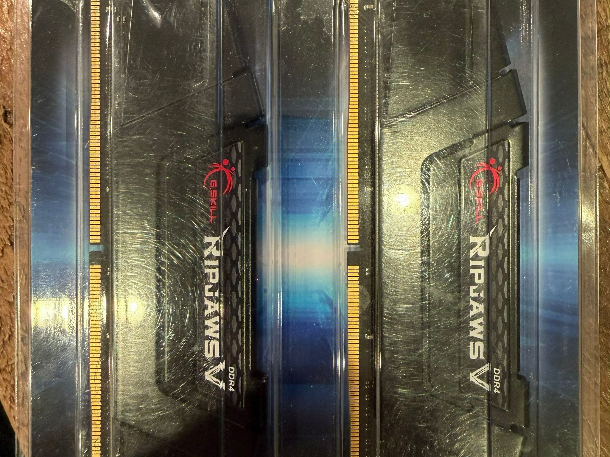 G.Skill Ripjaws V DDR4-3600 16GB x 4 CL 16-19-19-39 1.35V