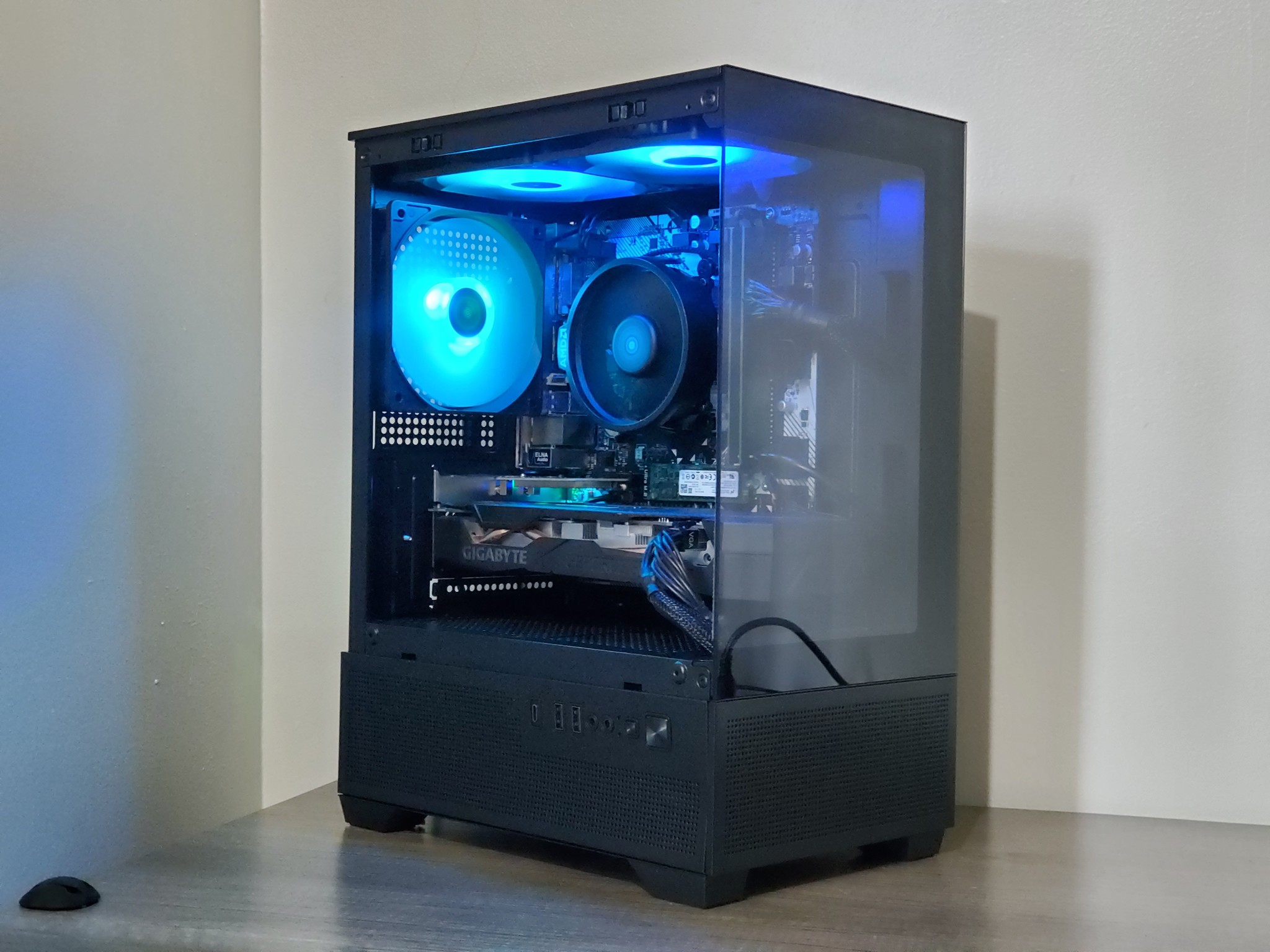 Blackout Gaming PC | Ryzen 5 2600 | RTX 2060 Super 8GB | 16GB | 480GB | ARGB | Wi-Fi + BT