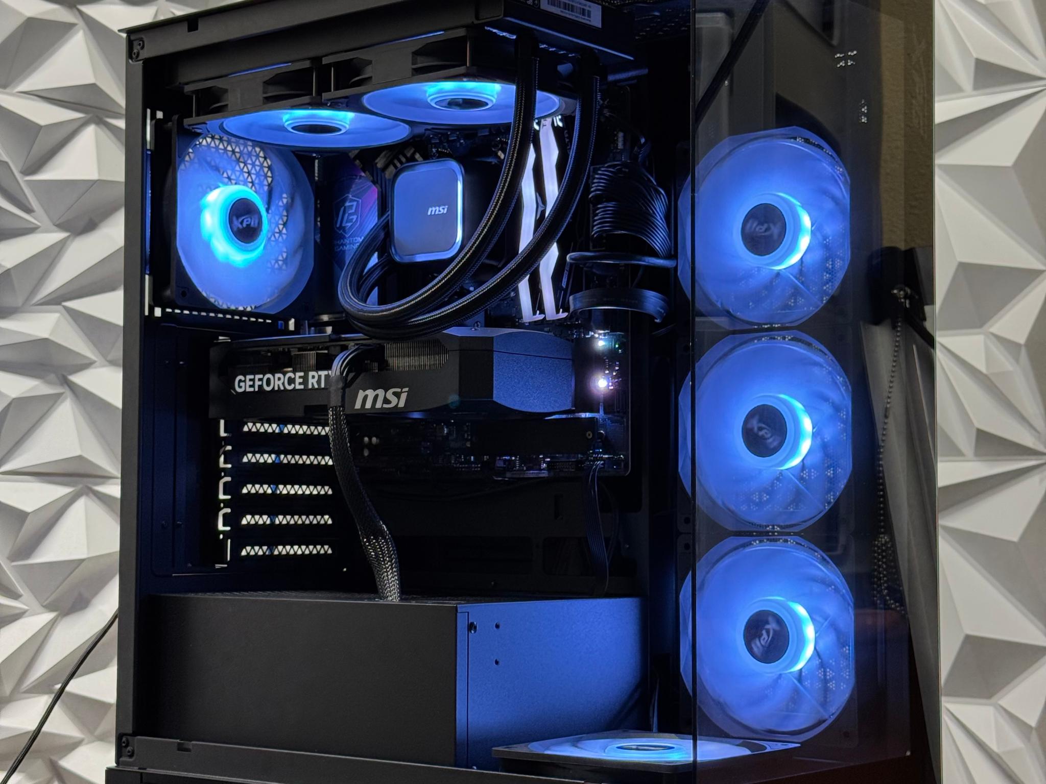 RTX 5070 / 16GB DDR5 / 1TB Samsung 980 Pro / Ryzen 5 9600x / 750w psu / liquid