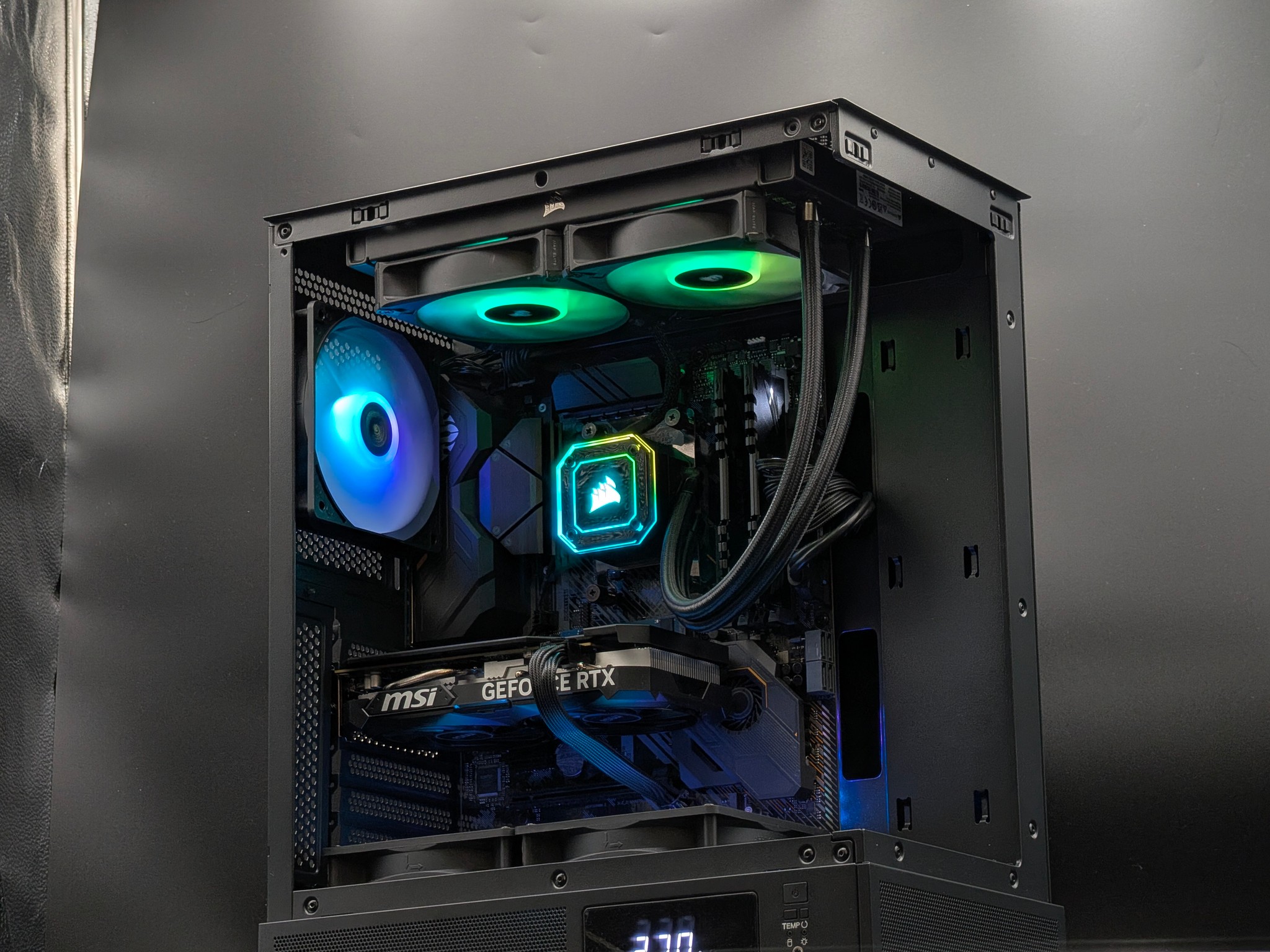🌈🖤Ryzen 7 3800x | RTX 4060 | 32GB DDR4 | Gaming PC🖤🌈