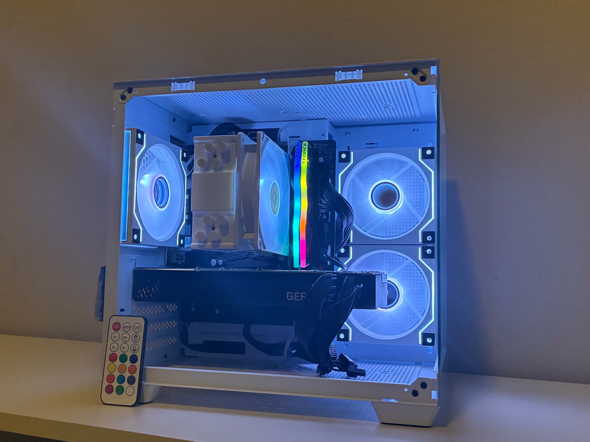 RTX 2080 Super | Ryzen 5 5500 | 16GB DDR4 3000 MHZ | 512GB M.2 SSD | 650 W| Gaming PC🔥