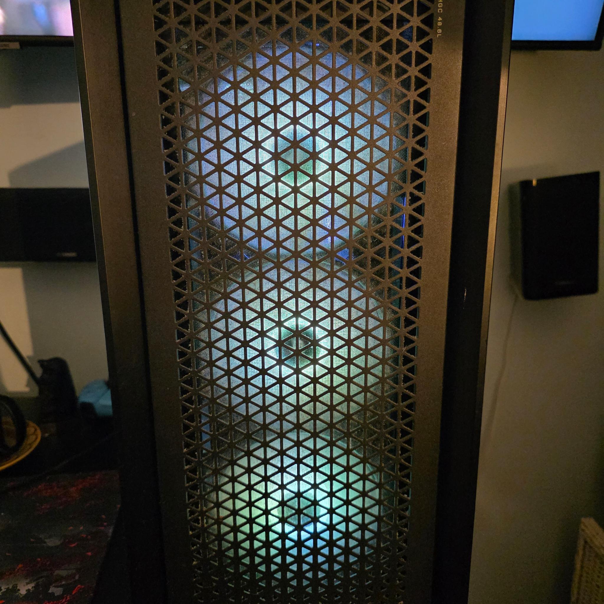 Vengeance i7400 Series Gaming PC NVIDIA Geforce RTX 4070 32GB Vengeance DDR5 memory 1TB M.2NVMe SSD