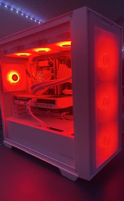 1080p/1440p ALL WHITE CUSTOM GAMING PC