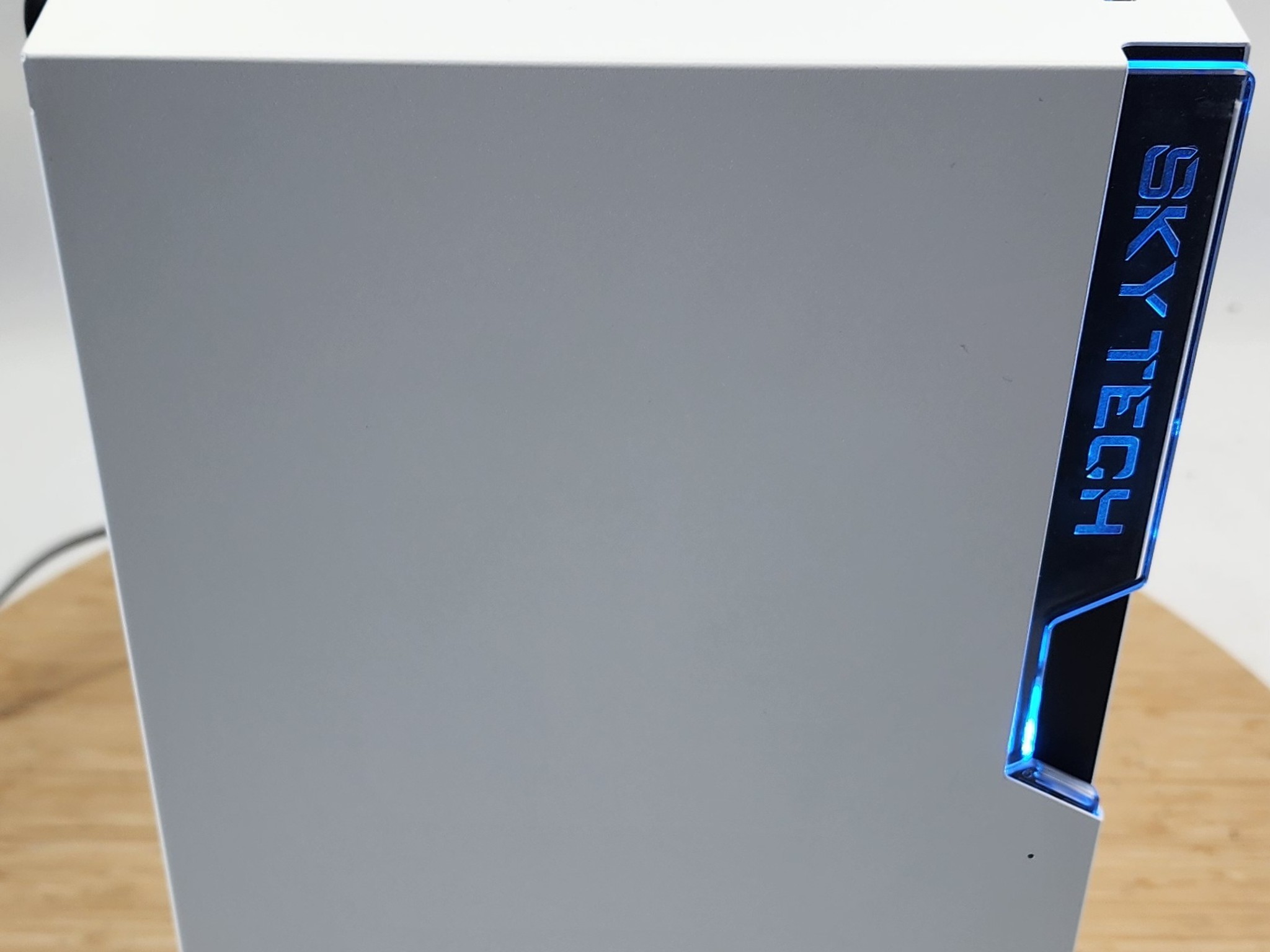 Gaming PC i7-950 32GB RAM 128GB SSD + 1TB HDD RX 580 8GB Windows 11 Computer