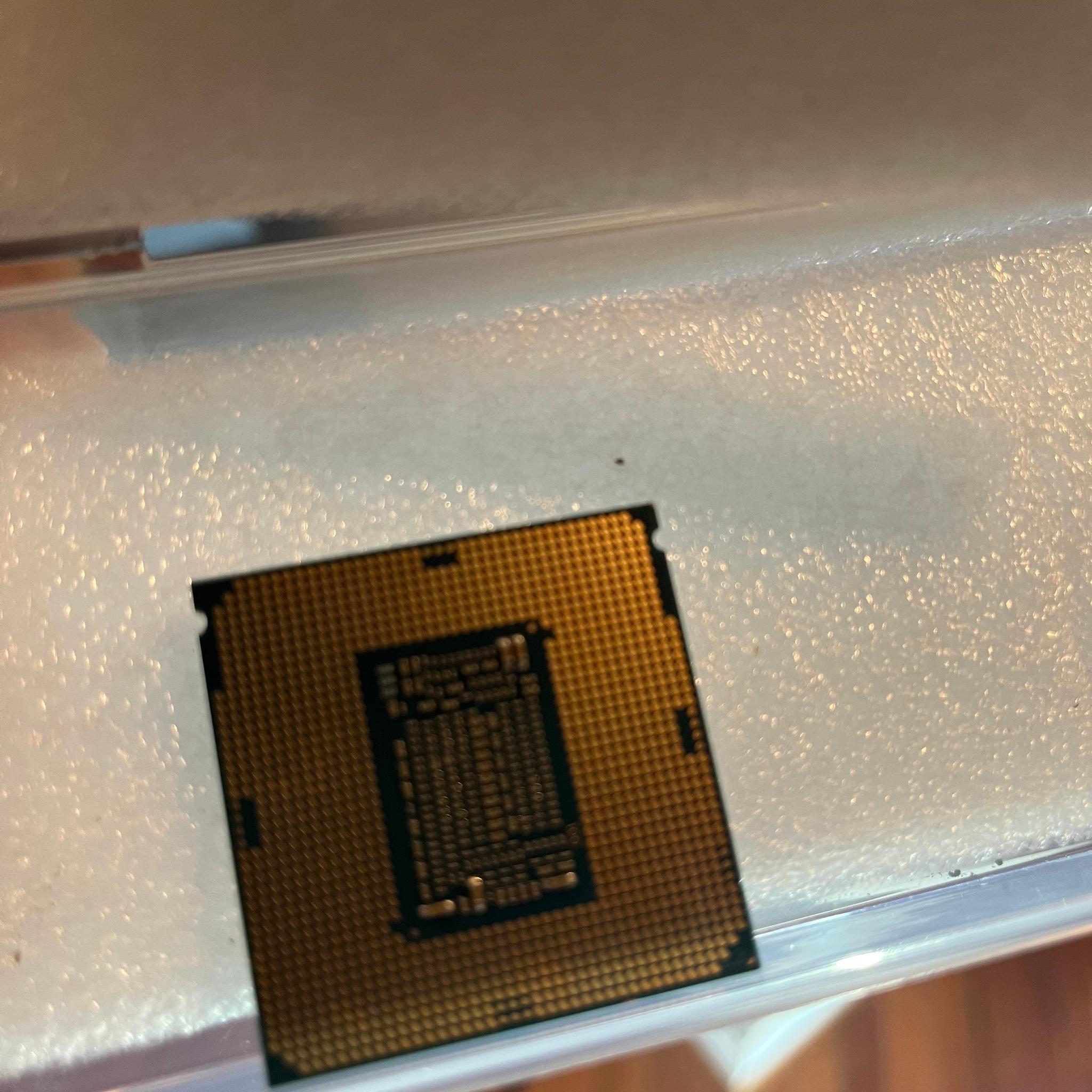 Intel Core i7-8700 3.20GHz 6-Core LGA1151 Desktop CPU — Untested — As-Is
