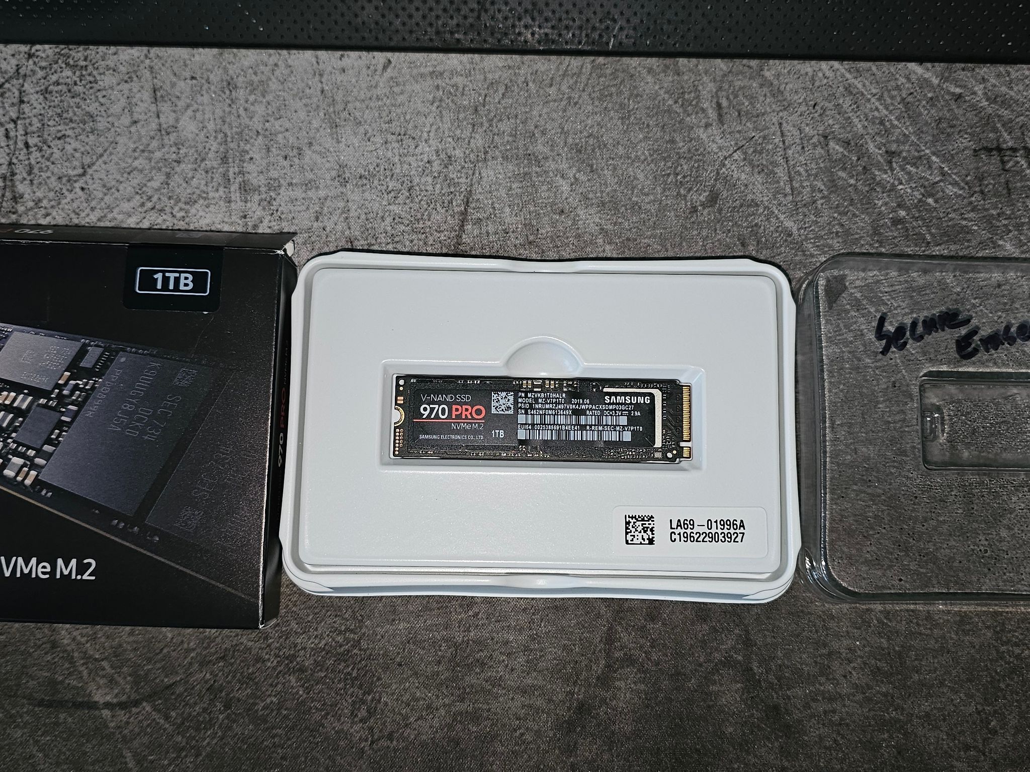 Samsung 970 PRO 1TB PCIE 3.0x4 M.2 2280 NVMe 1.3 SSD