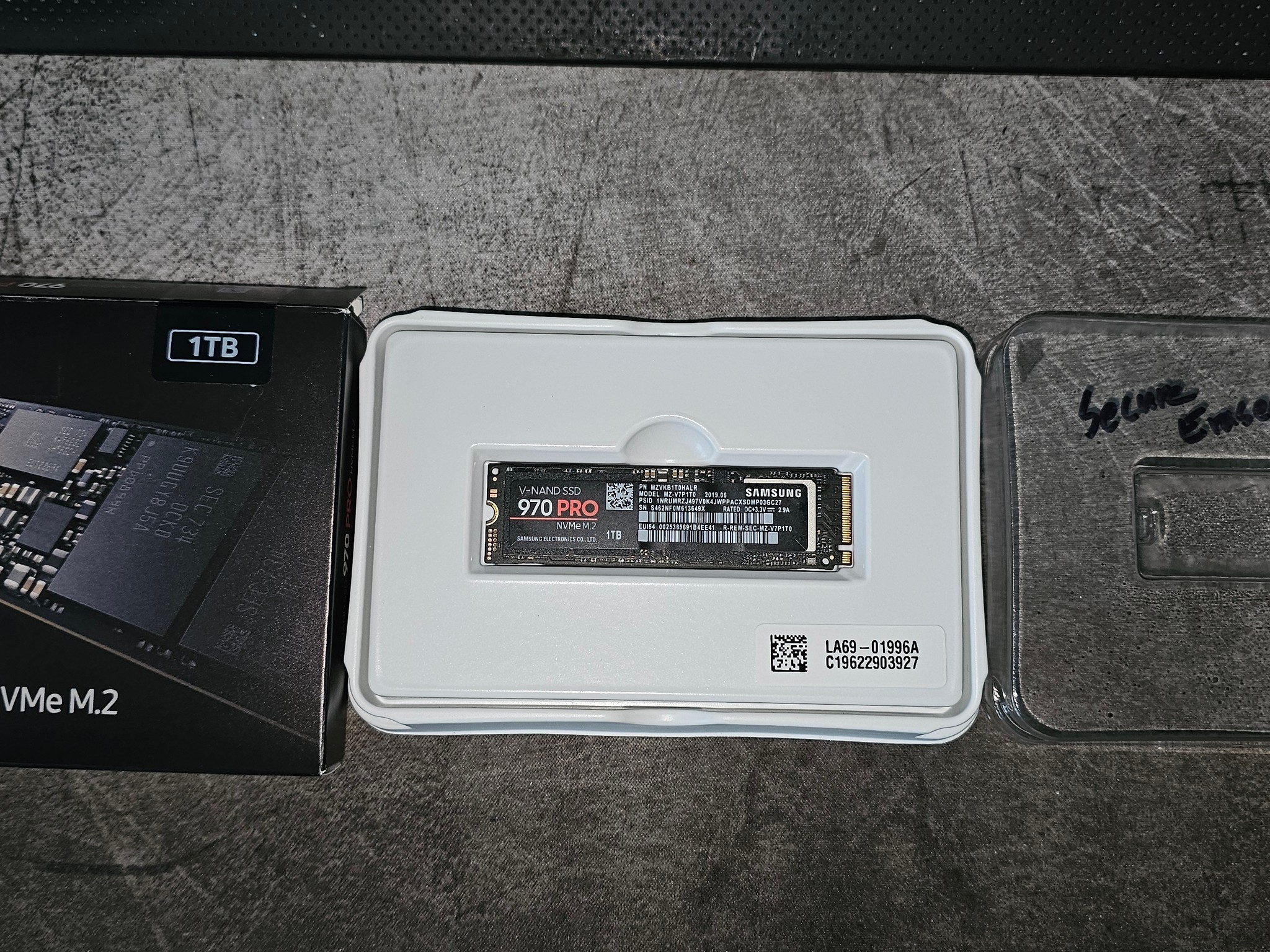 Samsung 970 PRO 1TB PCIE 3.0x4 M.2 2280 NVMe 1.3 SSD