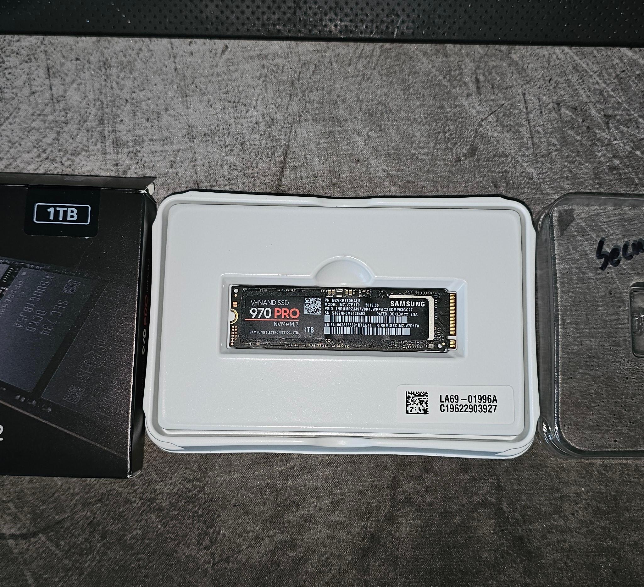 Samsung 970 PRO 1TB PCIE 3.0x4 M.2 2280 NVMe 1.3 SSD