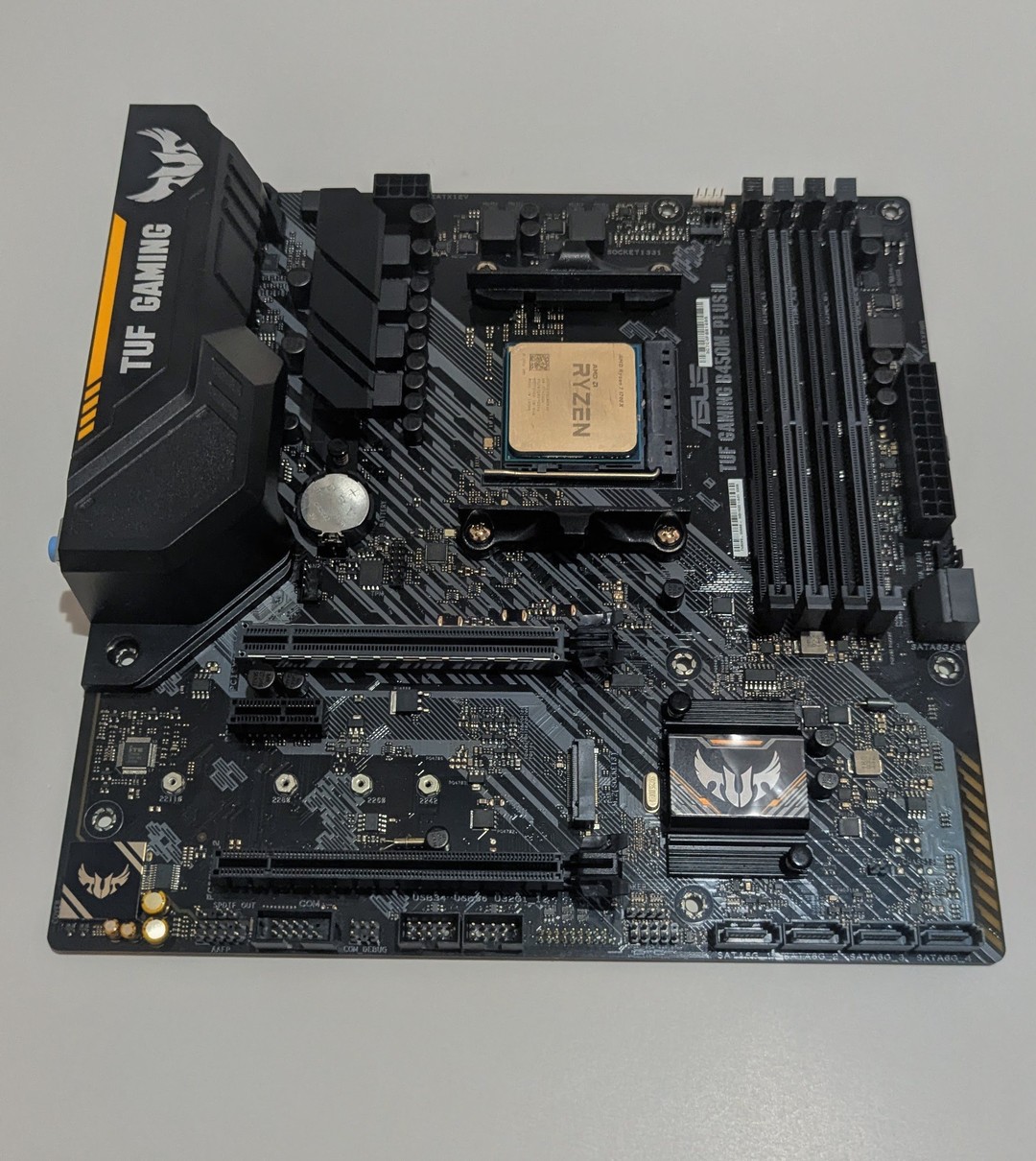AMD Ryzen 7 1700X TUF GAMING B450M-PLUS II | Jawa