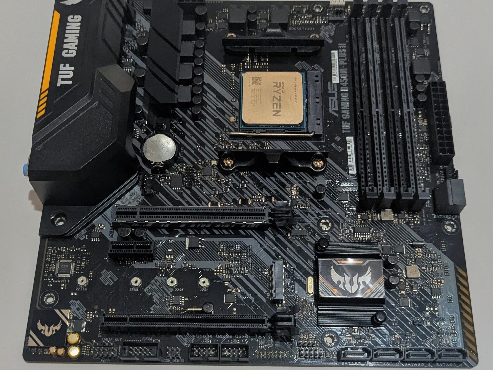 AMD Ryzen 7 1700X TUF GAMING B450M-PLUS II
