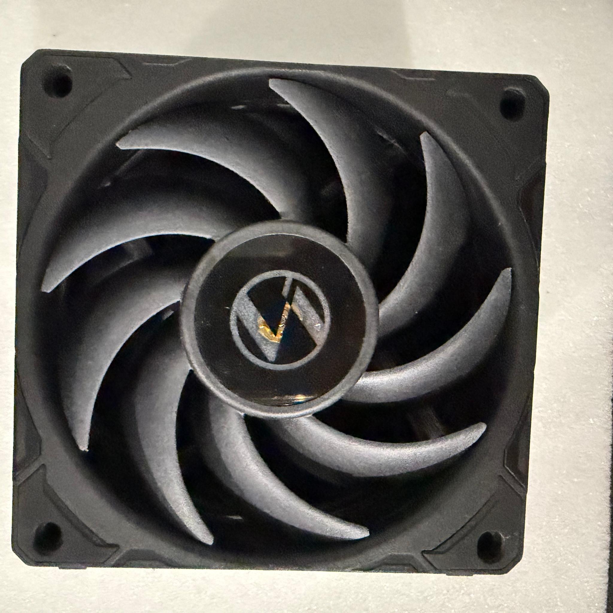 Lian Li Wireless Fans Black 3 Pack Free Shipping