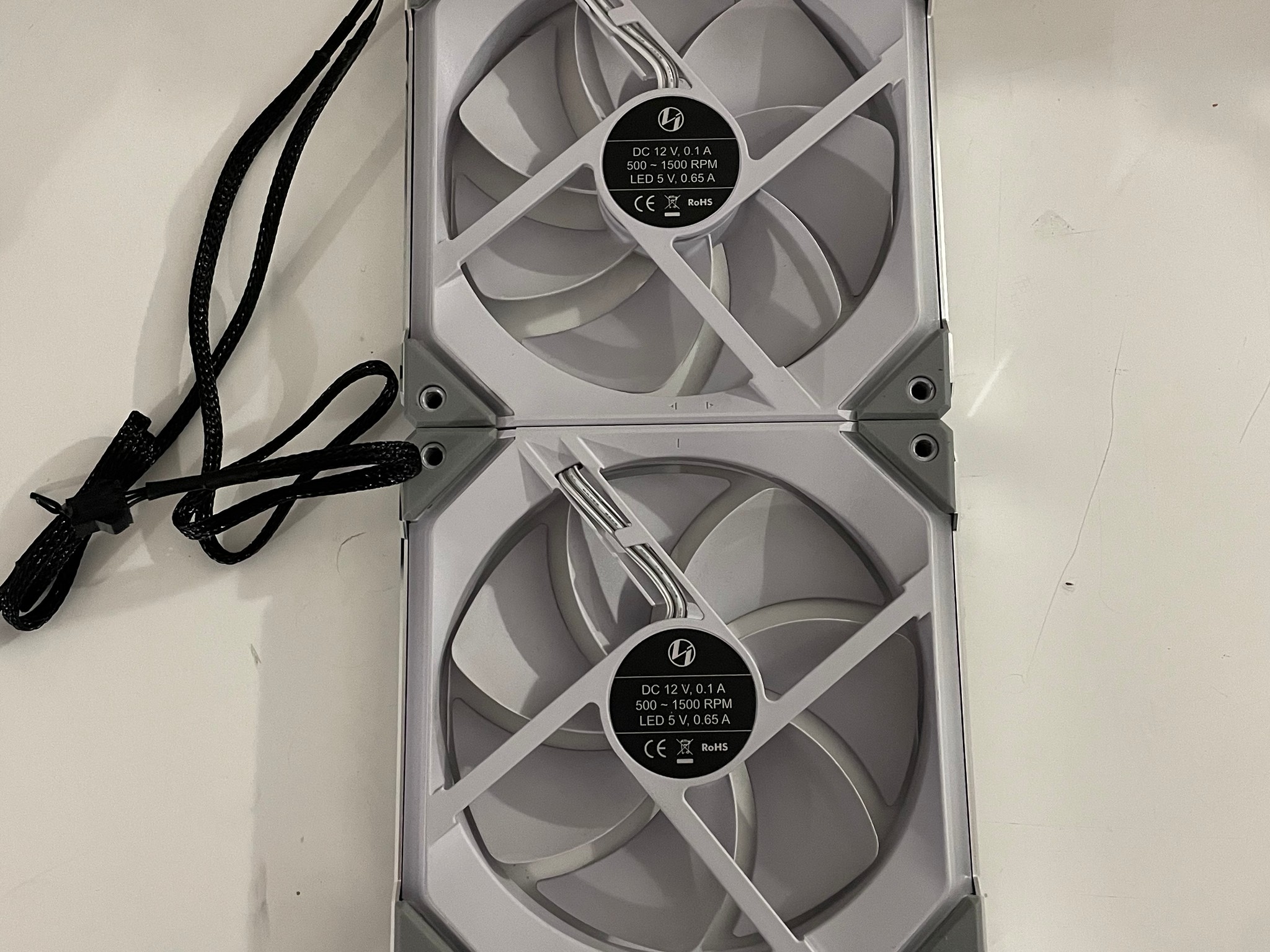 White Lian Li SL 140mm RGB Fans 