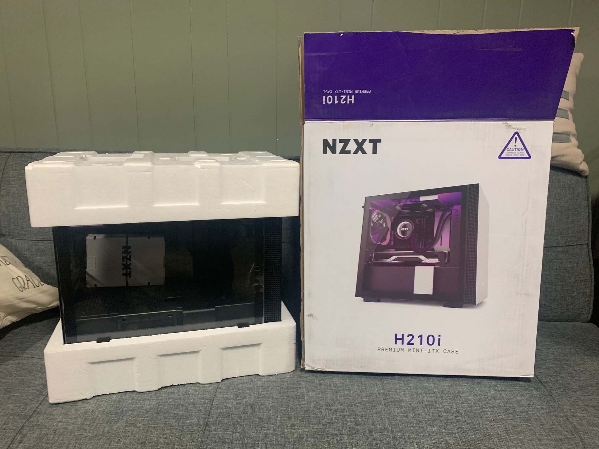 NZXT H210i Mini ITX Case (NEW)