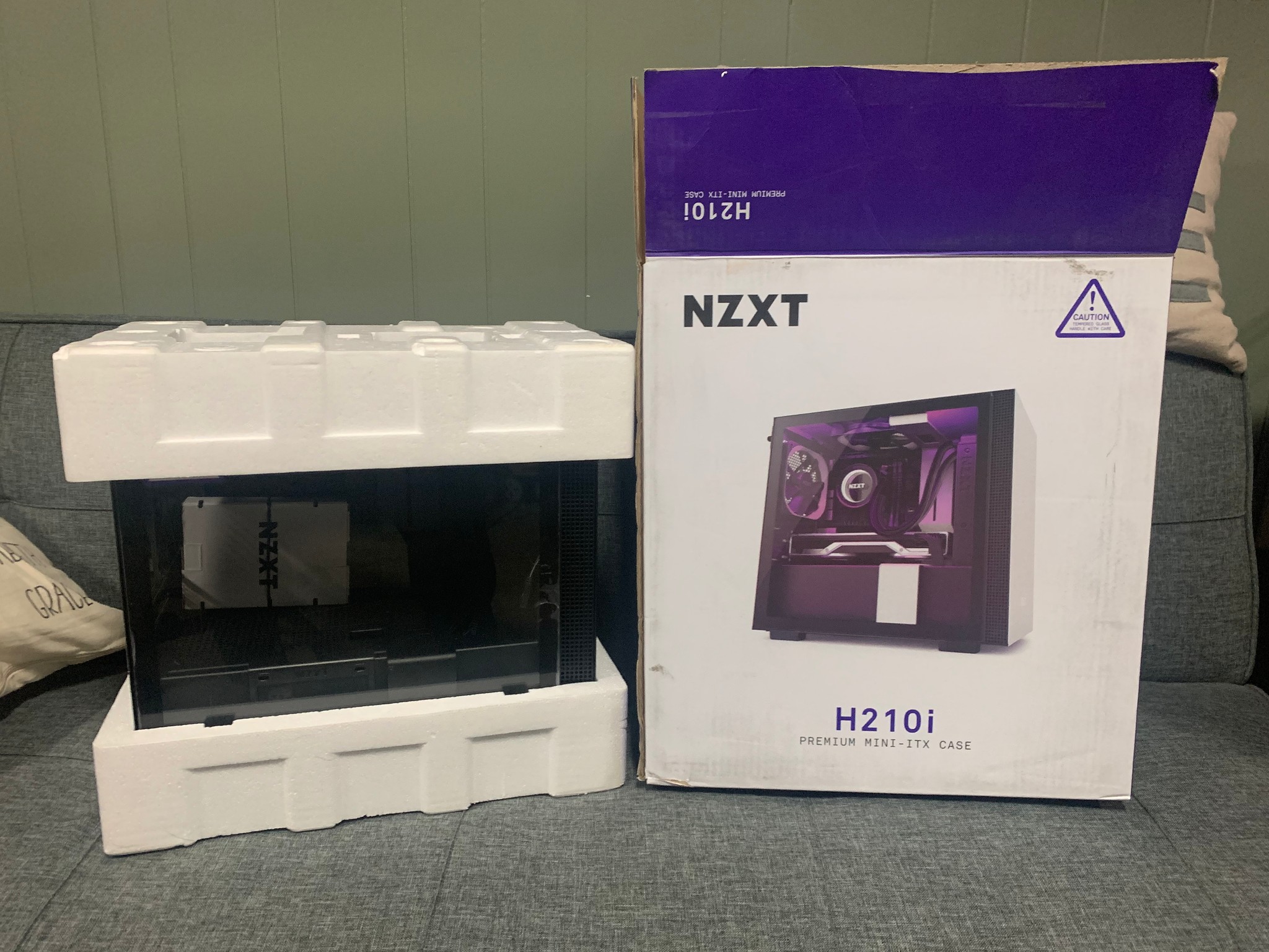 NZXT H210i Mini ITX Case (NEW)