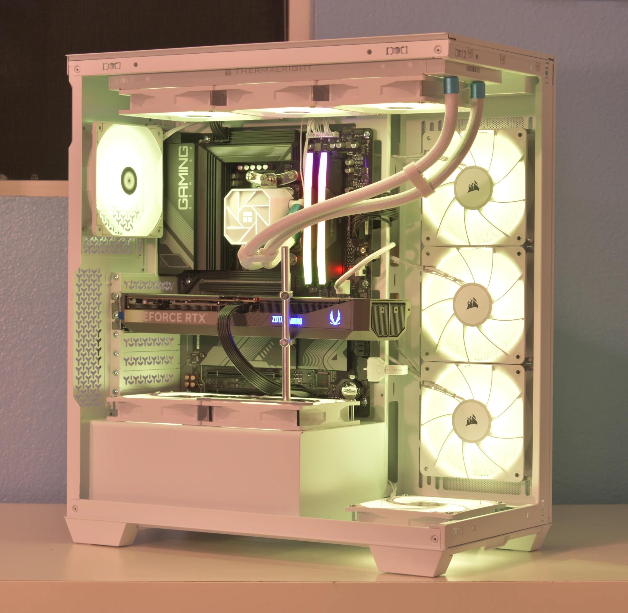 🚀Performance Gamer🚀 Ryzen 7 7700X | RTX 5070 12GB | 32GB DDR5 | 1TB nVME SSD | White | RGB+Wifi