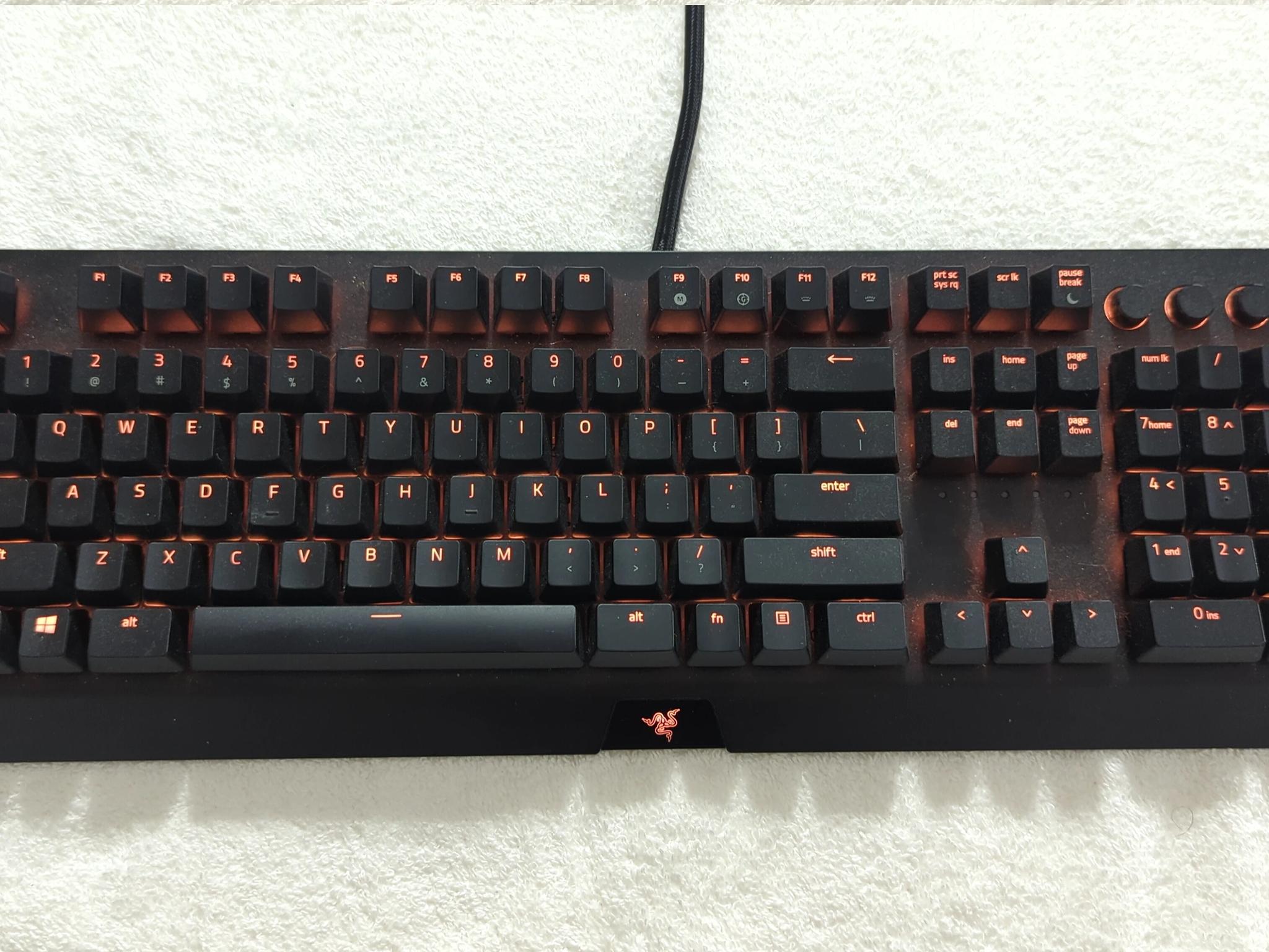 Razer Blackwidow Elite mechanical RGB keyboard barely used and in good condition!