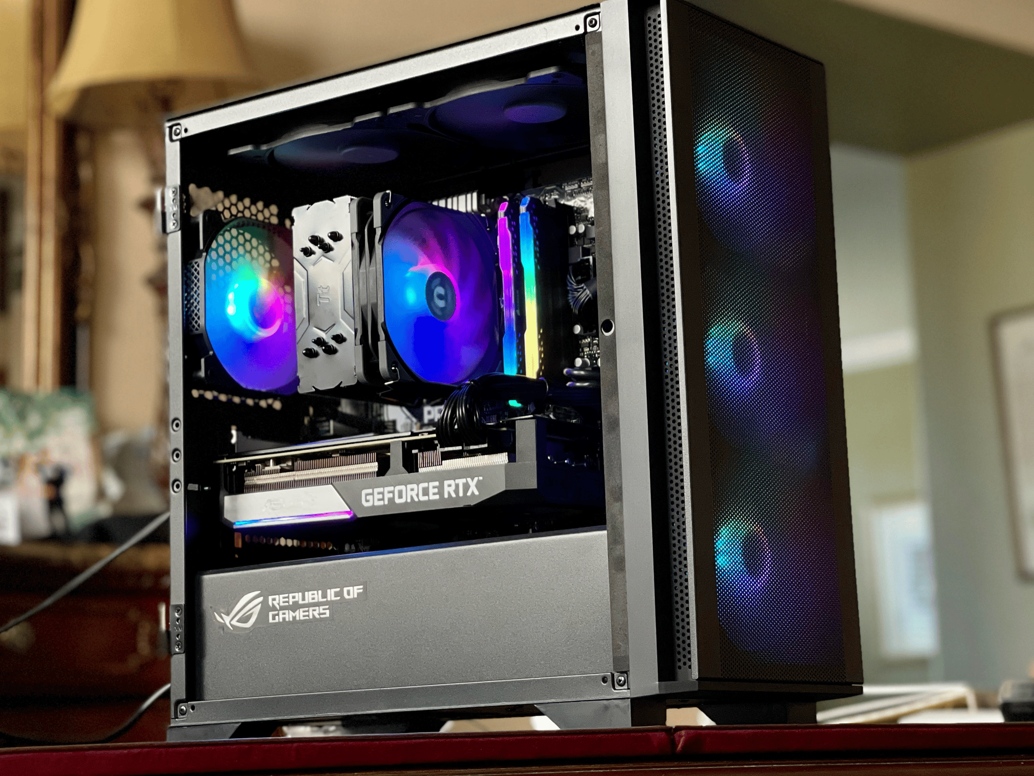 Ryzen 7 5800X, RTX 3070, 16GB 3600MHz, 1TB nvMe, ARGB fans, WiFi 6E