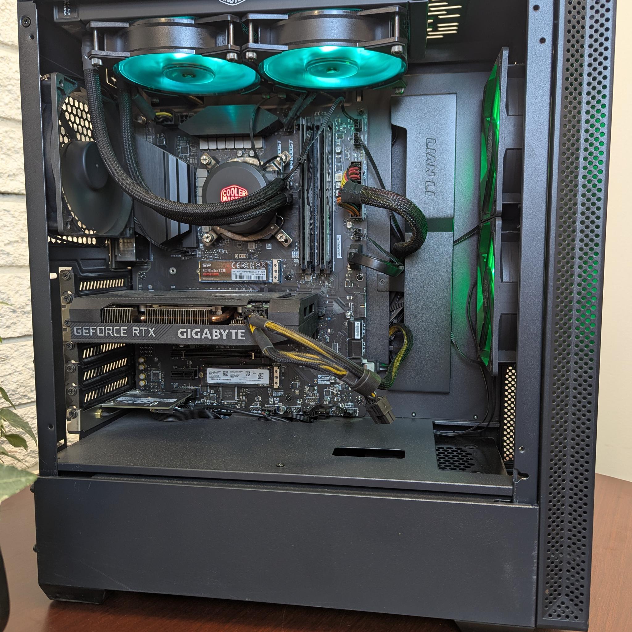 i7-10700K | GIGABYTE Geforce 3060 8GB | 32GB DDR4 | 1.5 TB NVMe Storage