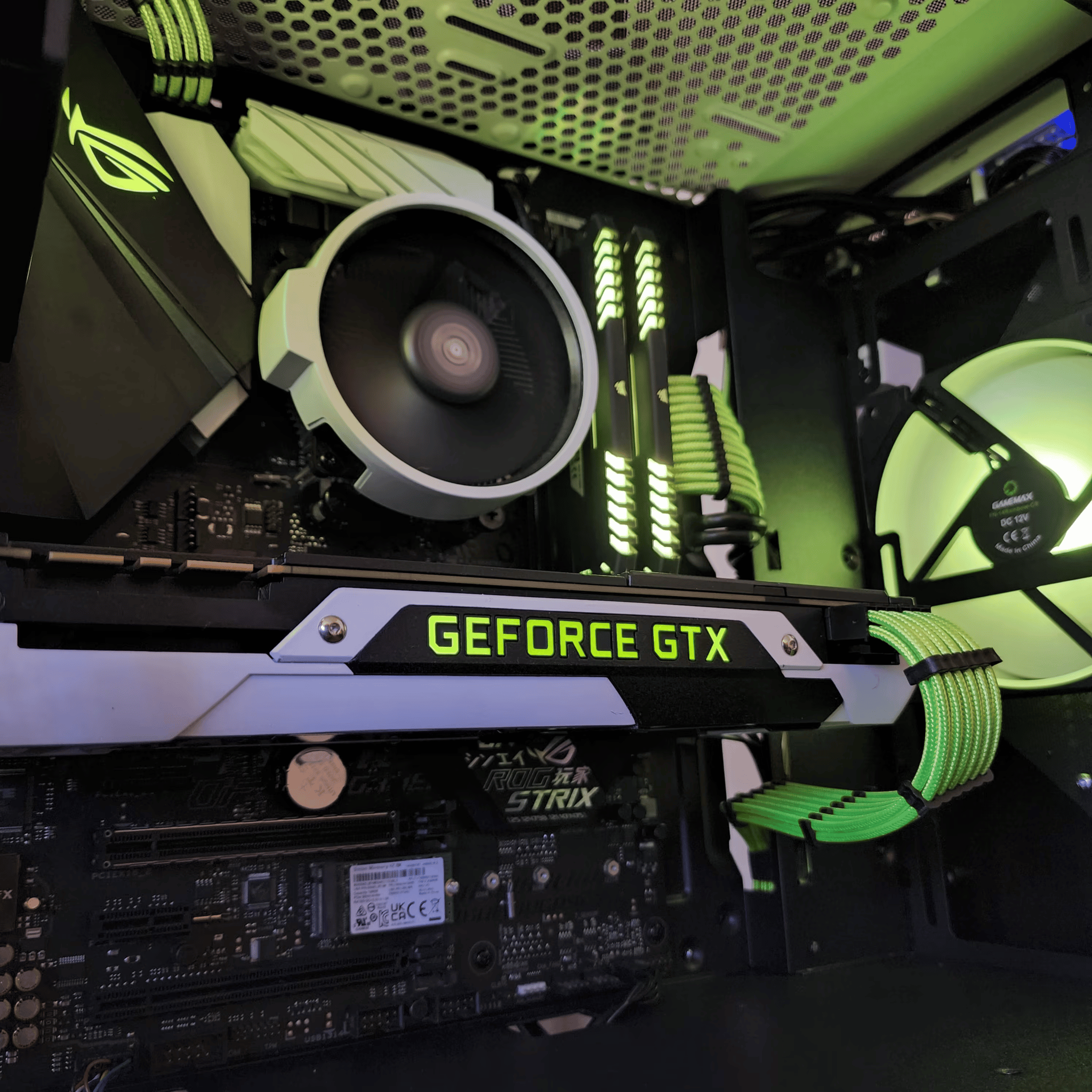 AMD Ryzen 5 3600 // Nvidia GeForce GTX 980 // Corsair Vengeance RGB 16GB 3200MHz