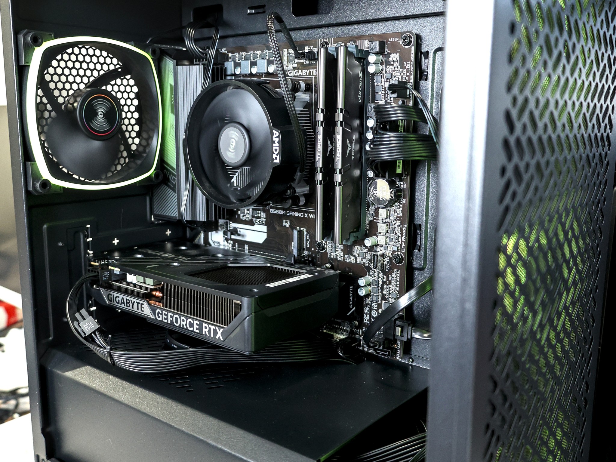 1080p/1440p Gaming PC — RTX 5060 + Ryzen 5 5500