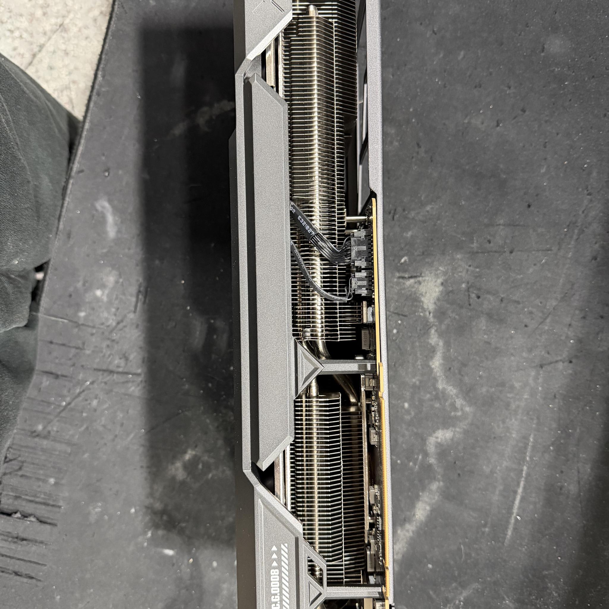 ASUS TUF Gaming GeForce RTX 4080 SUPER