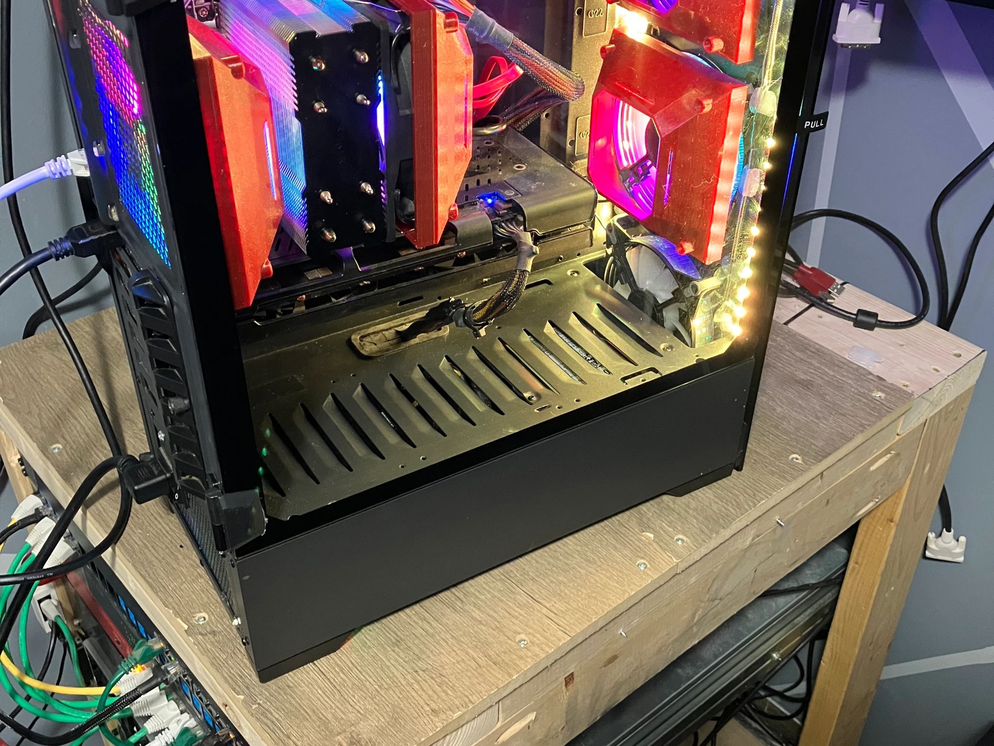 i5-9400f | RX 5500 XT | 16 GB Ram | 512 GB NVMe | 2 x 1 TB Game HDD | 700W PSU | Win 11 Pro