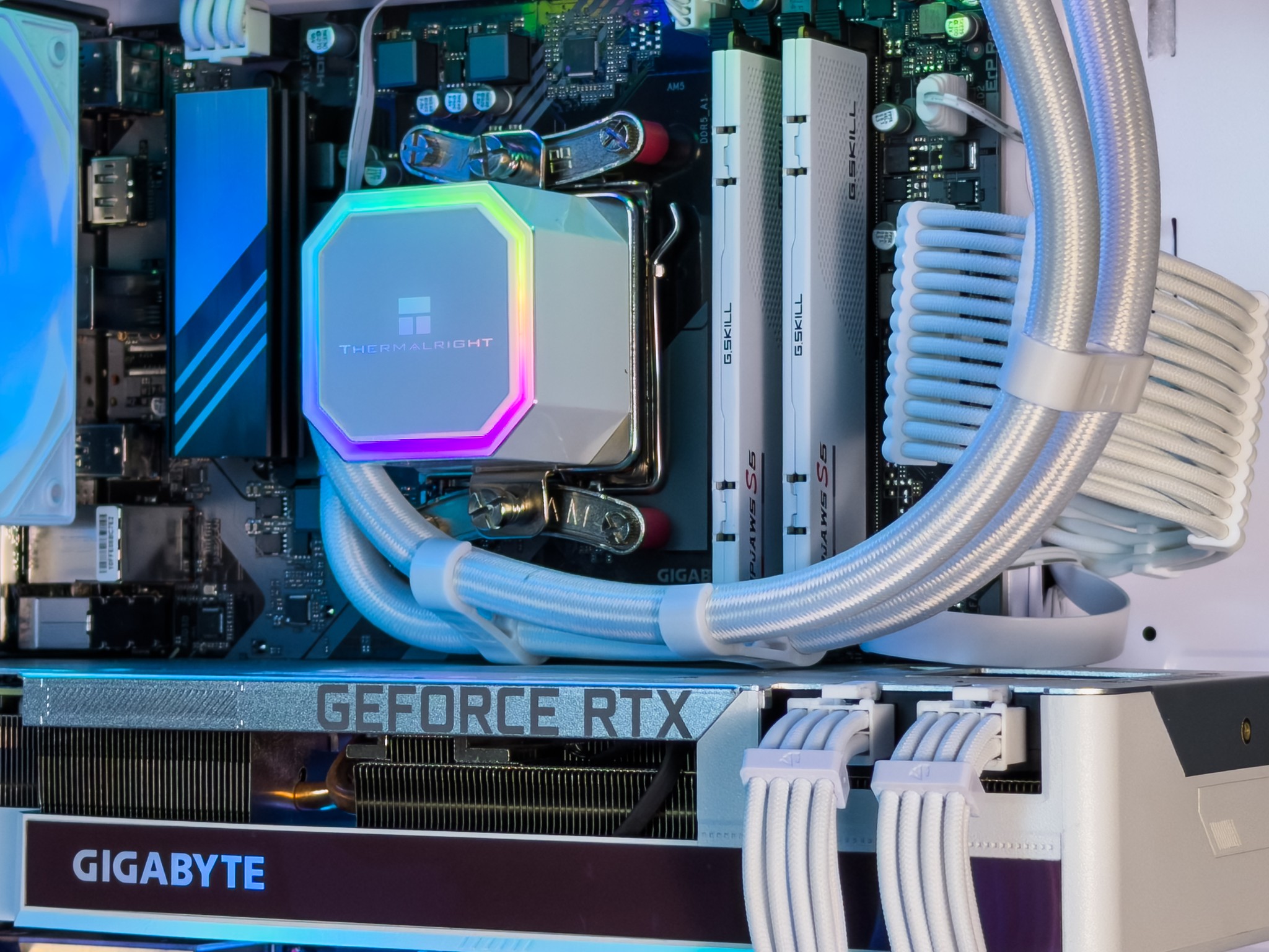 RTX 3080 | RYZEN 5 7600x | 32gb DDR5 | 1TB SSD