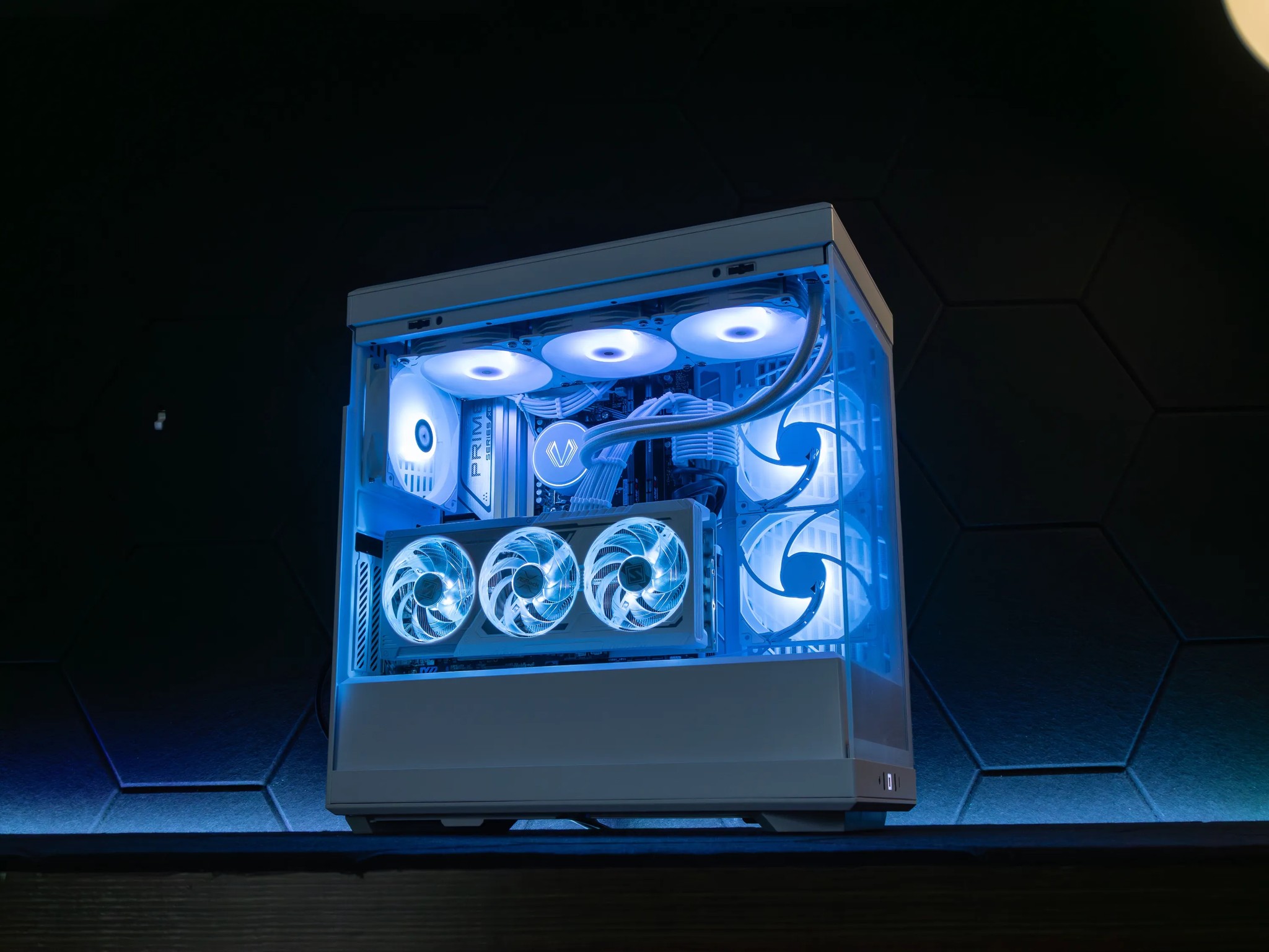 🗻 Avalanche 🗻 RX 9070XT / AMD R7 7700X / 1TB NVME / 32GB DDR5 RAM / 360 AIO / Windows 11 Pro