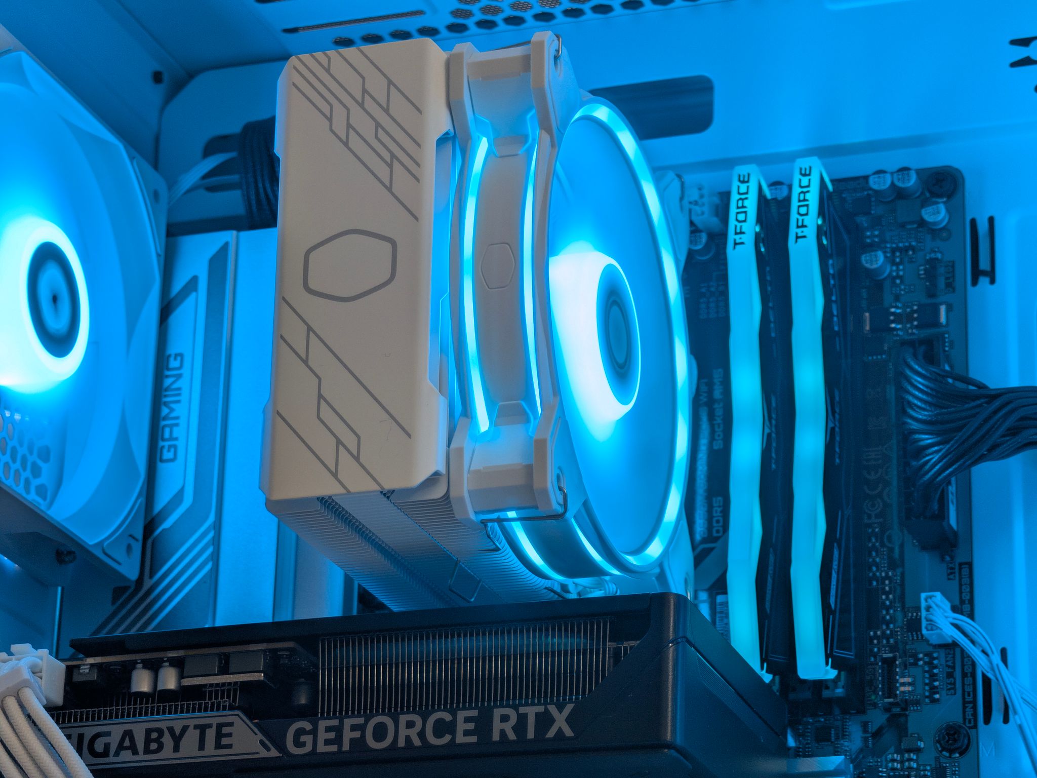 🤍💙RTX 5060 | Ryzen 5 8500g | 1TB SSD | Gaming PC💙🤍