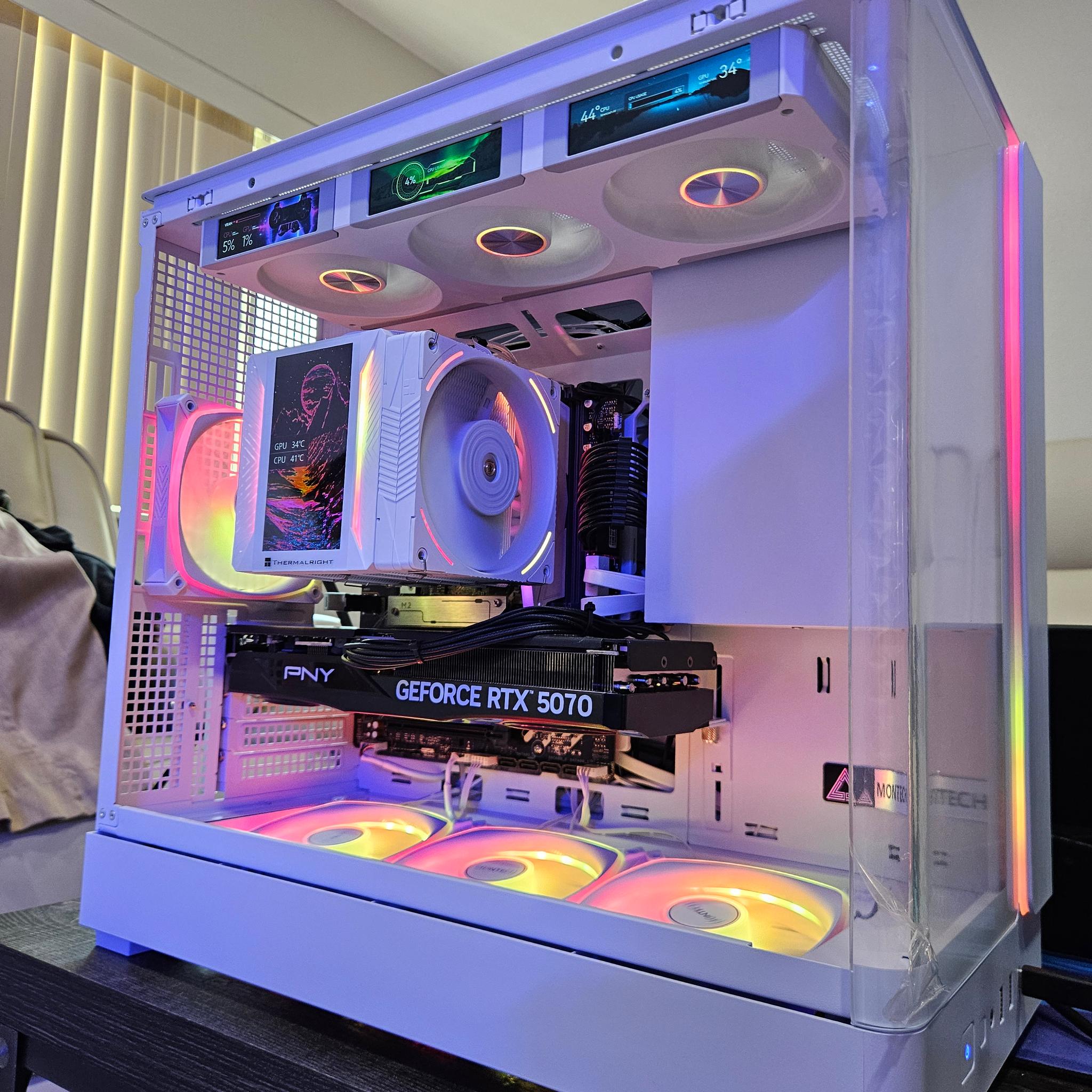 RTX 5070 Gaming PC • Ryzen 7 9700X • 1TB M.2 • Jonsbo ZC-360 • 32GB DDR5 • Clean White