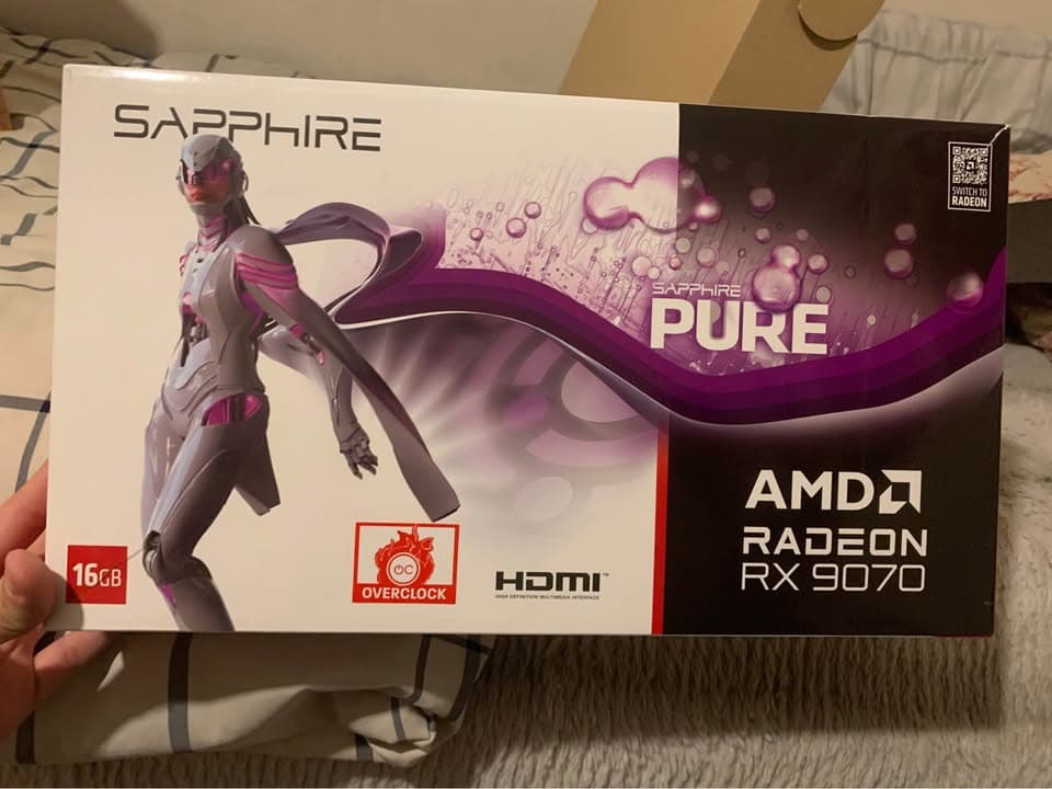 AMD Radeon RX 9070 Sapphire PURE OC 16GB