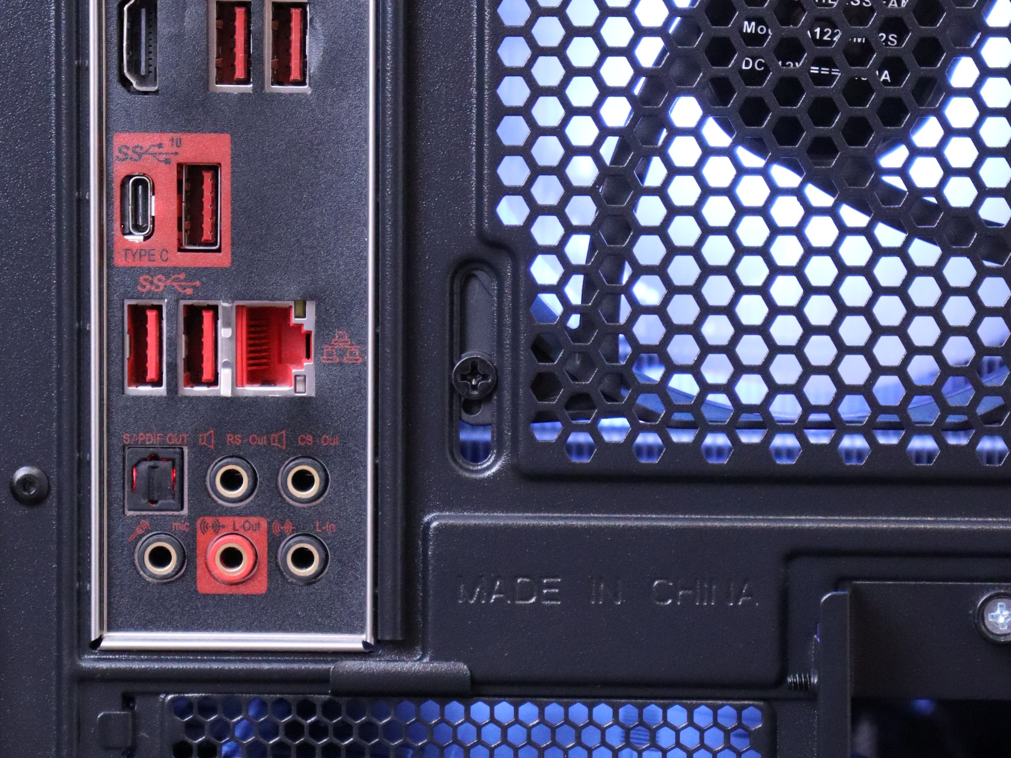 Black RGB Gaming PC | Ryzen 5 3600 - RTX 2070 Super - 1TB SSD