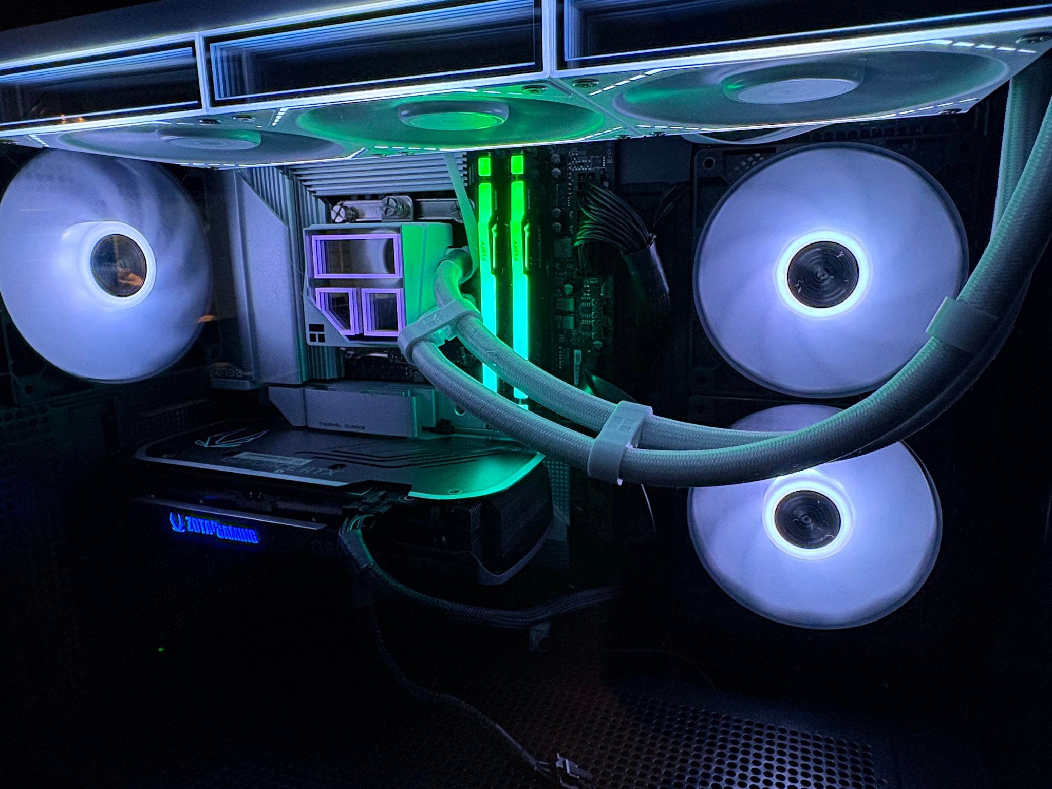 MONTECH XR BEAST(LILLY PC SHOP)