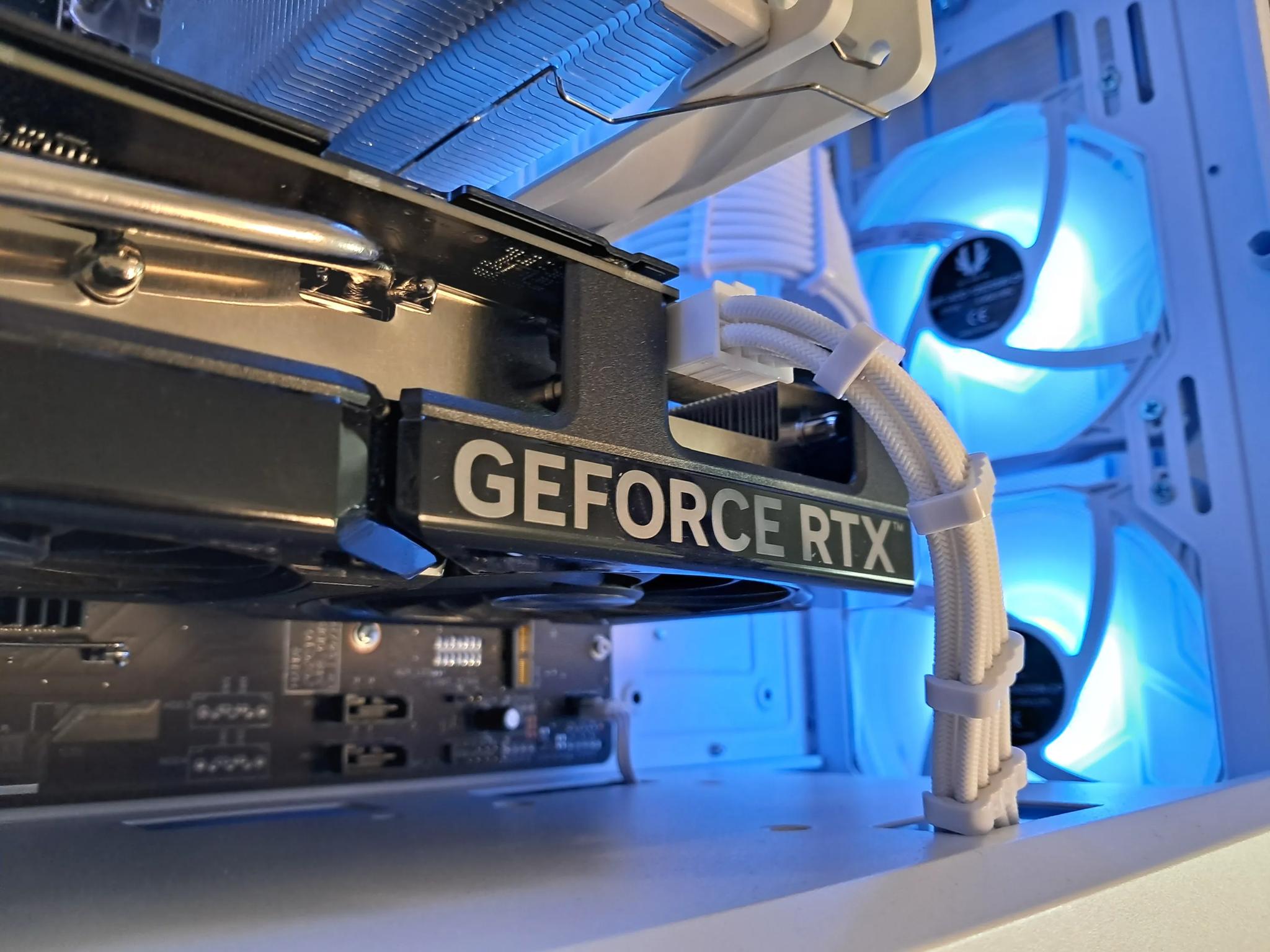 ❄️🌋Ice Volcano RTX Gamer🌋❄️ RTX 4060 | Ryzen 5 5600G | 1TB SSD