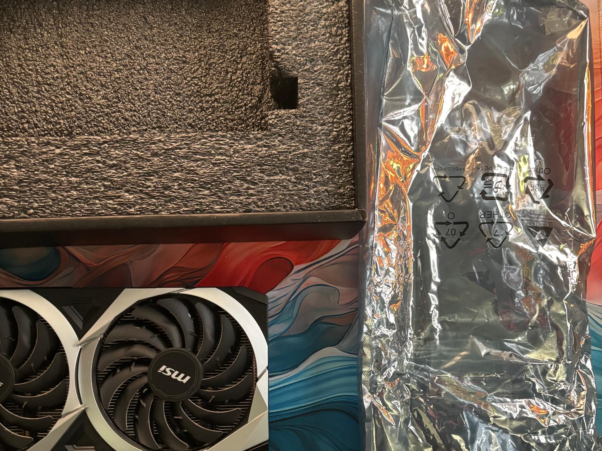 AMD Radeon RX 6600 XT - Image 2